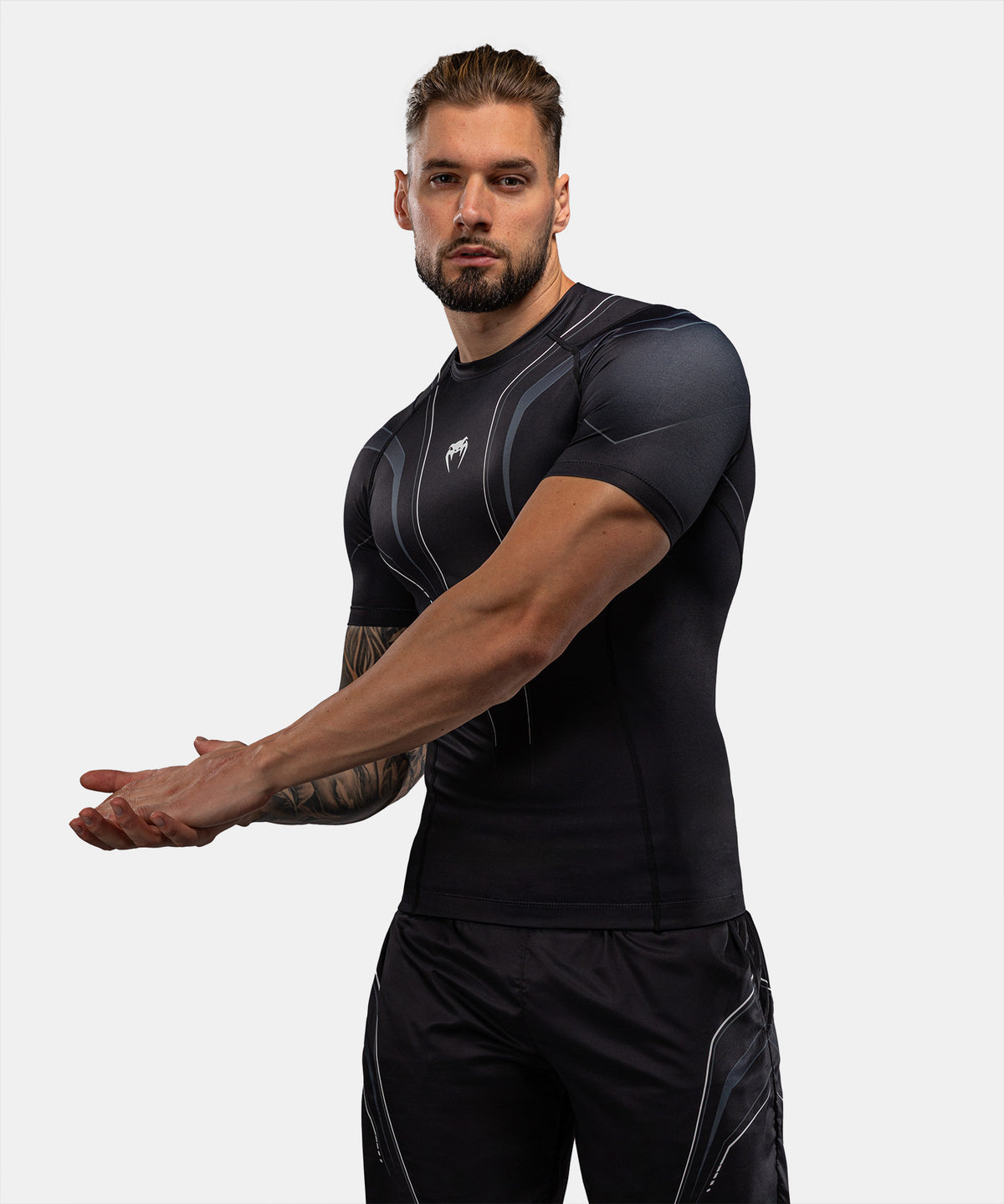 Venum Streamline Rashguard a Maniche Corte – Nero/Bianco