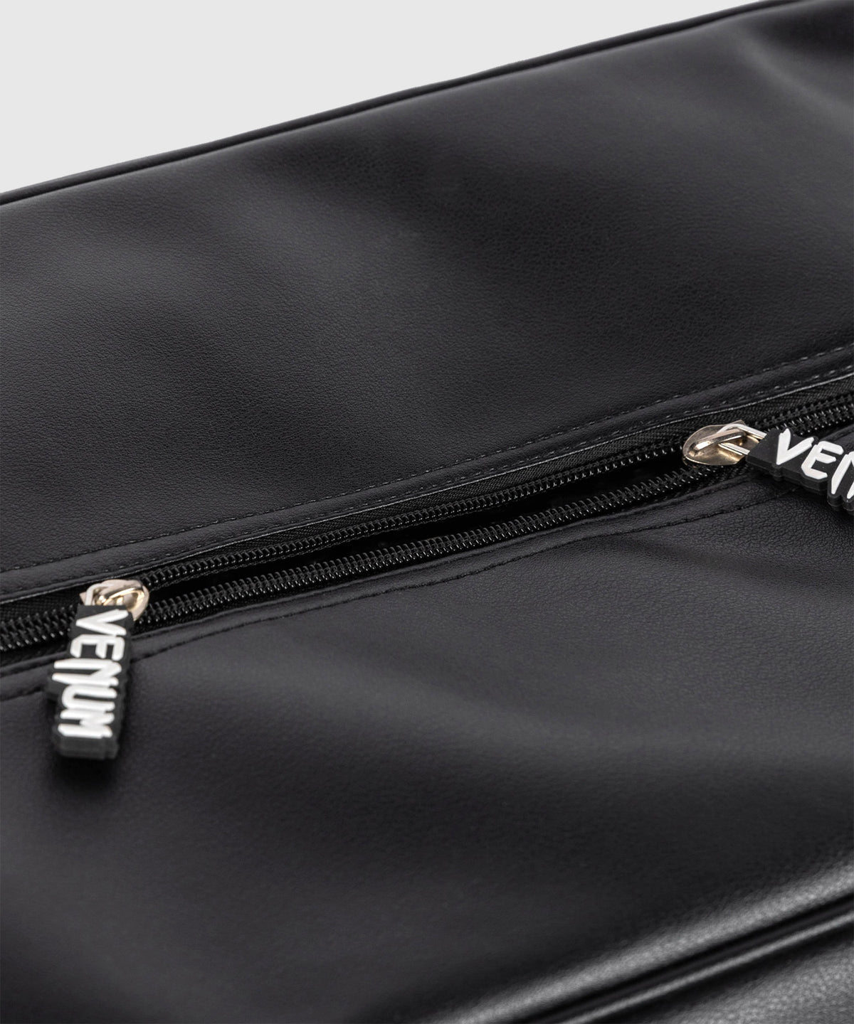 Venum sport bag - Black/White