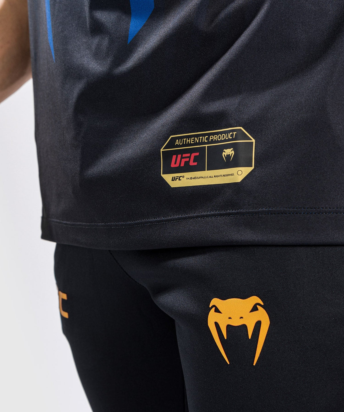 Venum Authentic Fight Night 2.0 - Midnight Edition - Technisches T-Shirt für Männer, UFC Champion