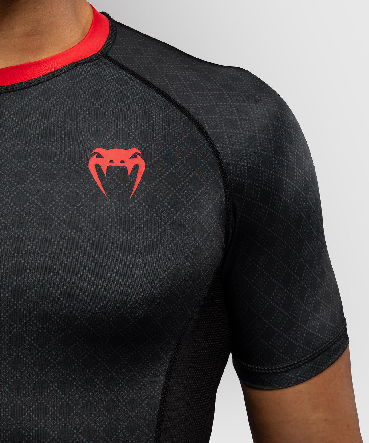 Venum x Roger Gracie Signature Kurzarm Rashguard - Schwarz/Rot