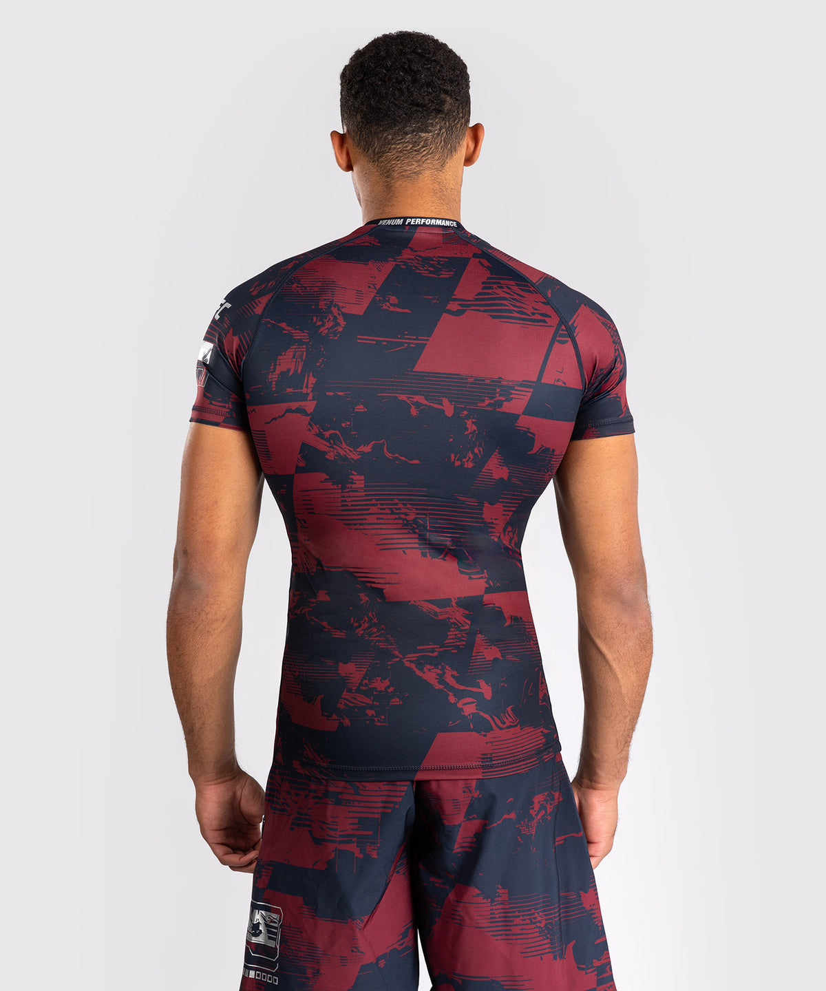 UFC Zenith by Venum Authentic Fight Week Rashguard maniche corte Performance Uomo - Blu navy/Bordeaux/Argento