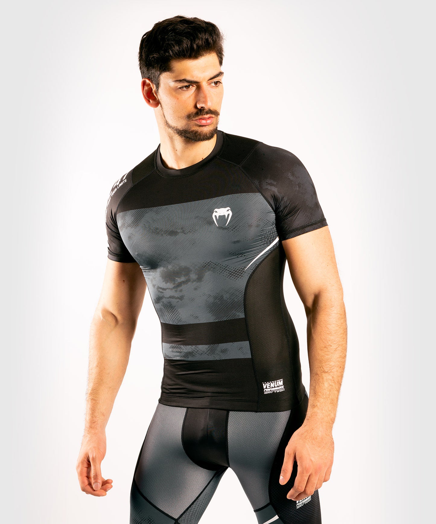 Venum Sky247 Rashguard - Kurzarm