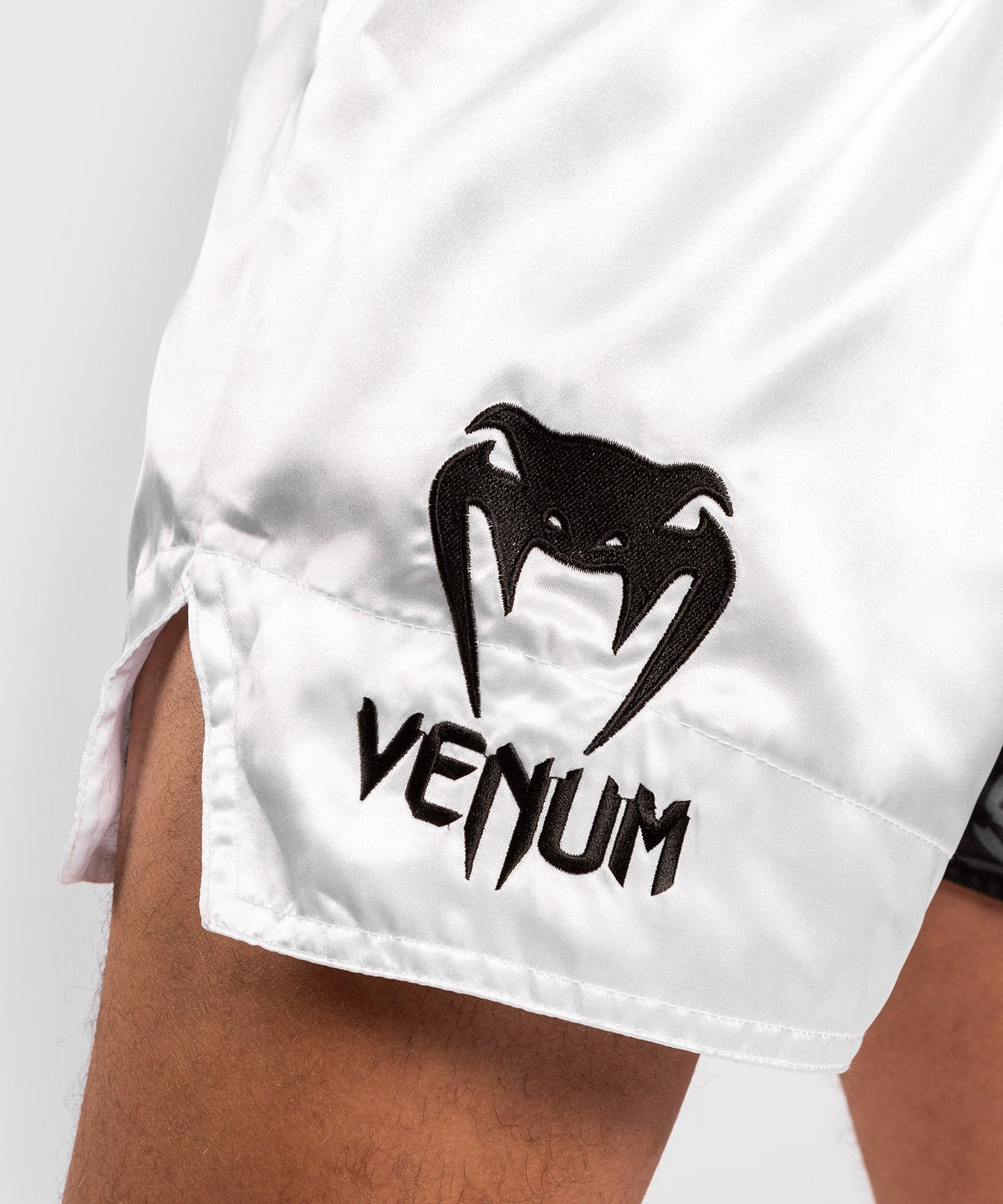 Short de Muay Thai Venum Logos - Noir/Blanc