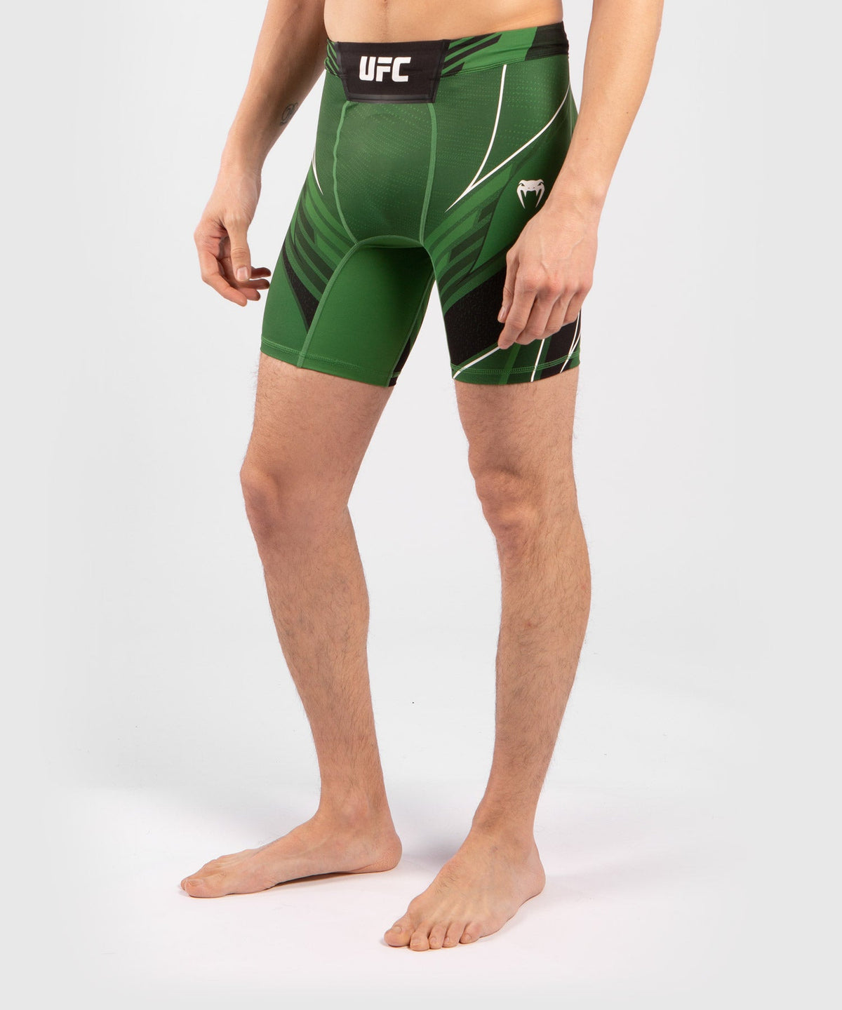 UFC Herren Kompressionsshorts Venum Authentic Fight Night - Short Cut - Grün