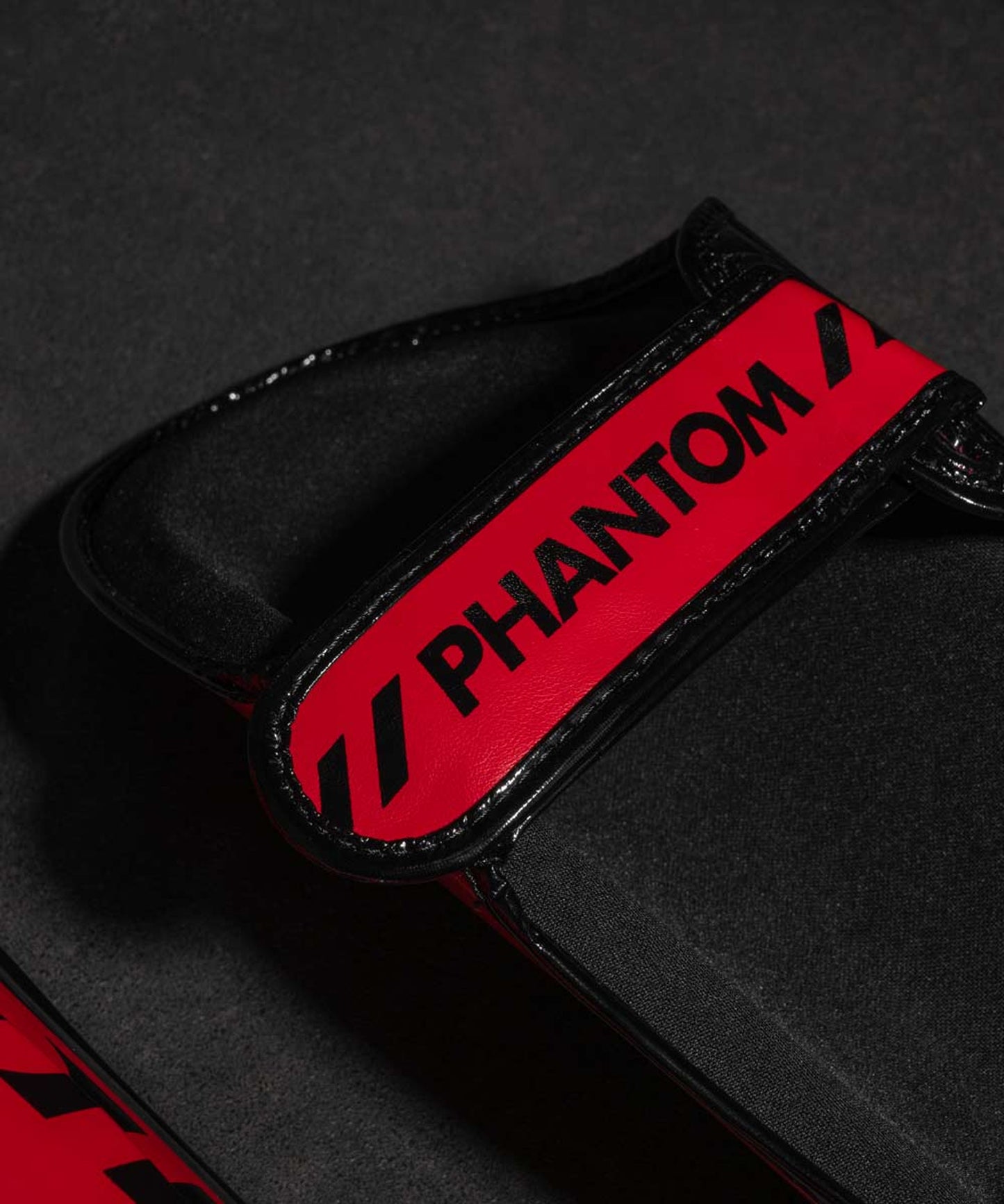 Phantom Athletics Apex Schienbeinschoner - Rot