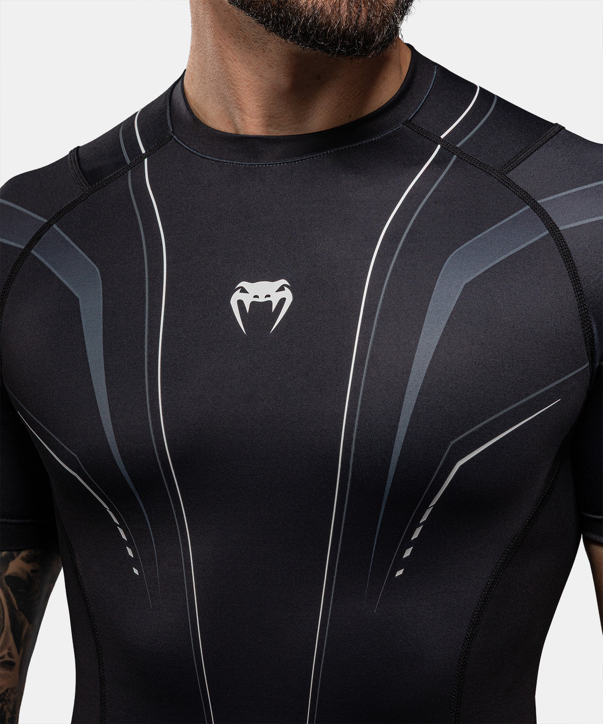 Venum Streamline Rashguard a Maniche Corte – Nero/Bianco