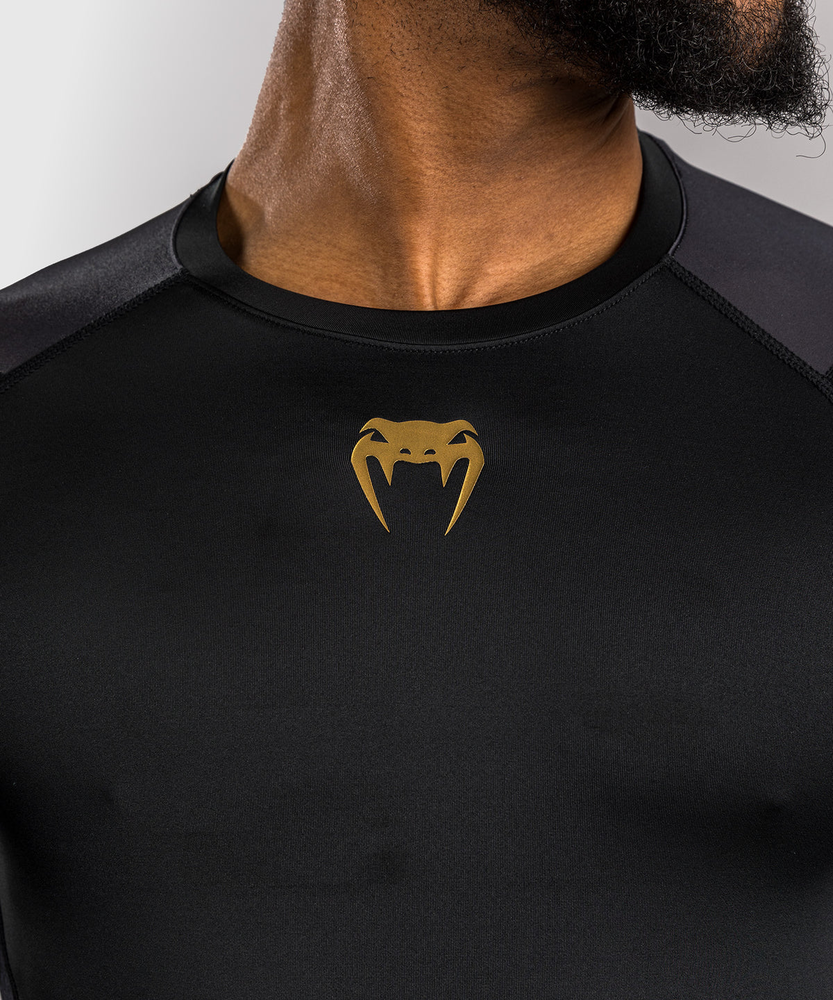 Venum x Assassin’s Creed Shadows Men's Long Sleeve Rashguard - Schwarz