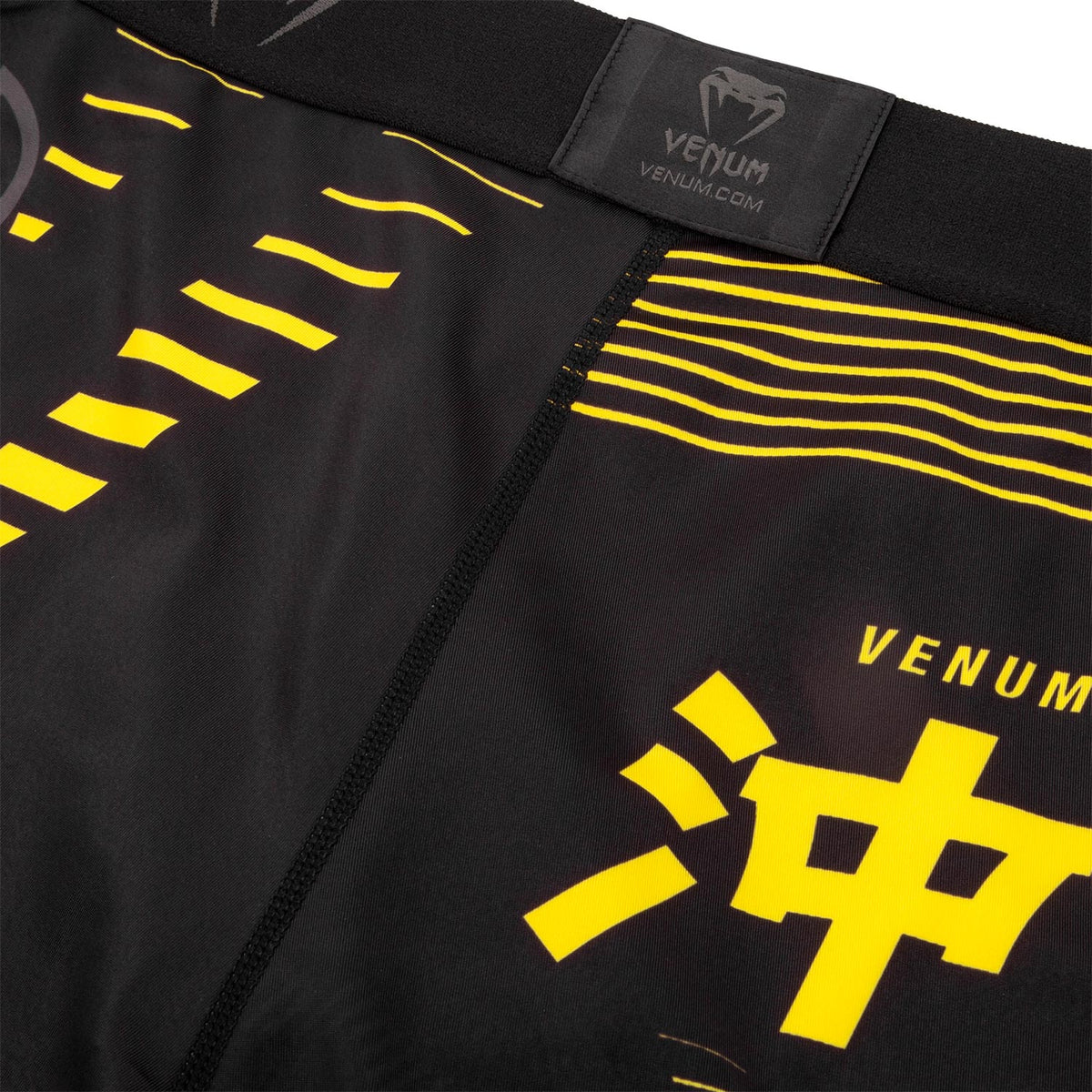 Pantaloni a compressione Venum Okinawa 2.0 - Nero/Giallo