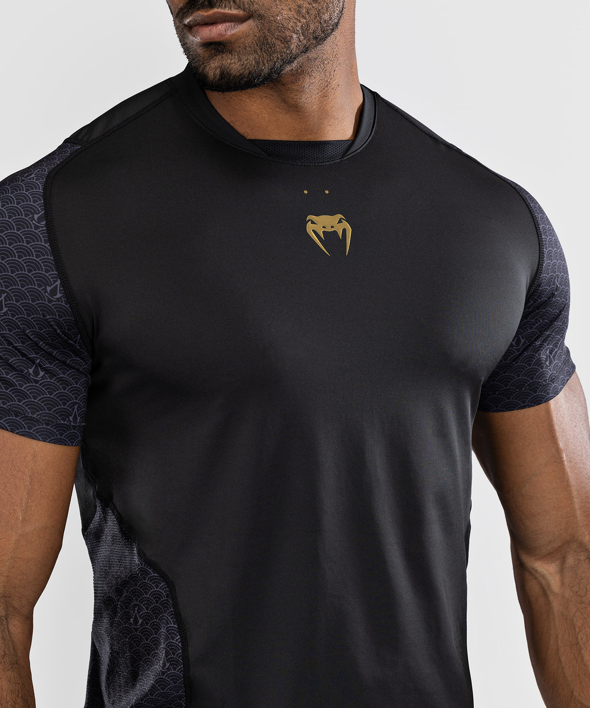 Venum x Assassin's Creed Shadows Dry Tech - Black Gold