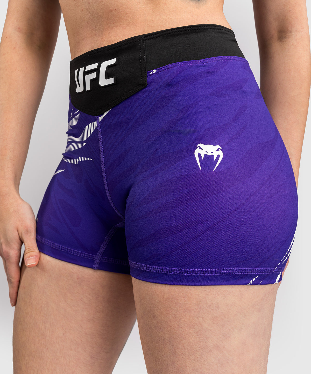 UFC Fusion by Venum Authentic Fight Night Damen Vale Tudo Short - Short Fit - lila