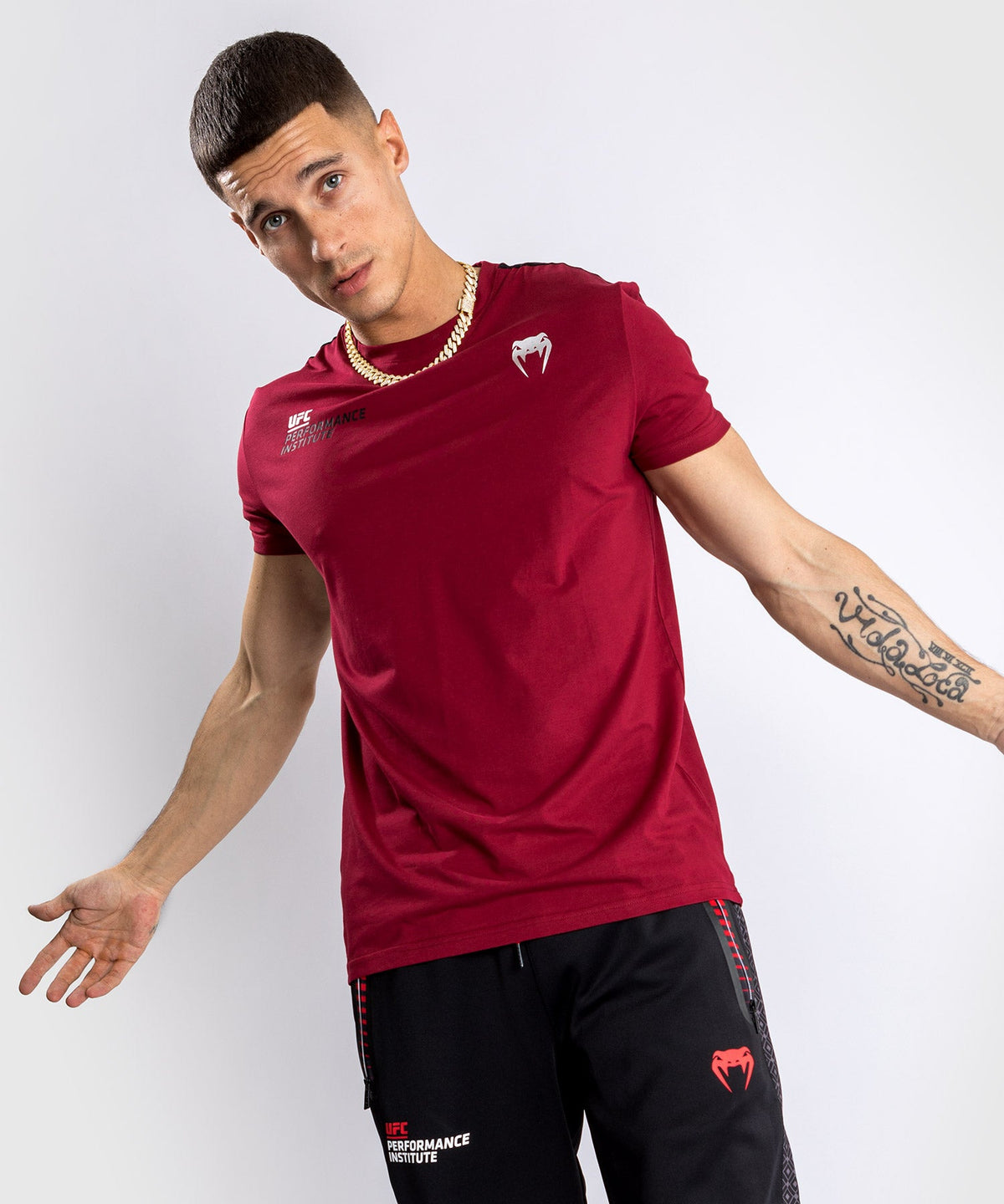 Venum Performance Institute UFC T-Shirt - Rot