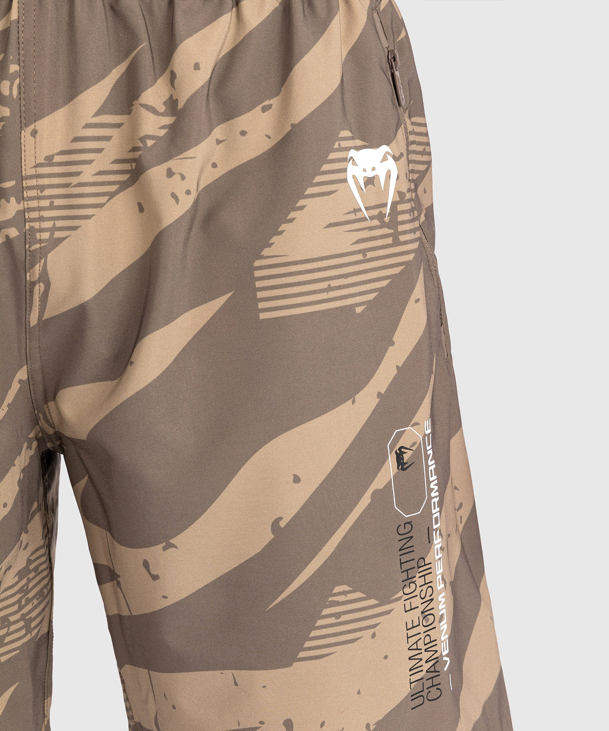 UFC Adrenaline By Venum Fight Week Performance Pantalón Corto para Hombre - Desert Camo