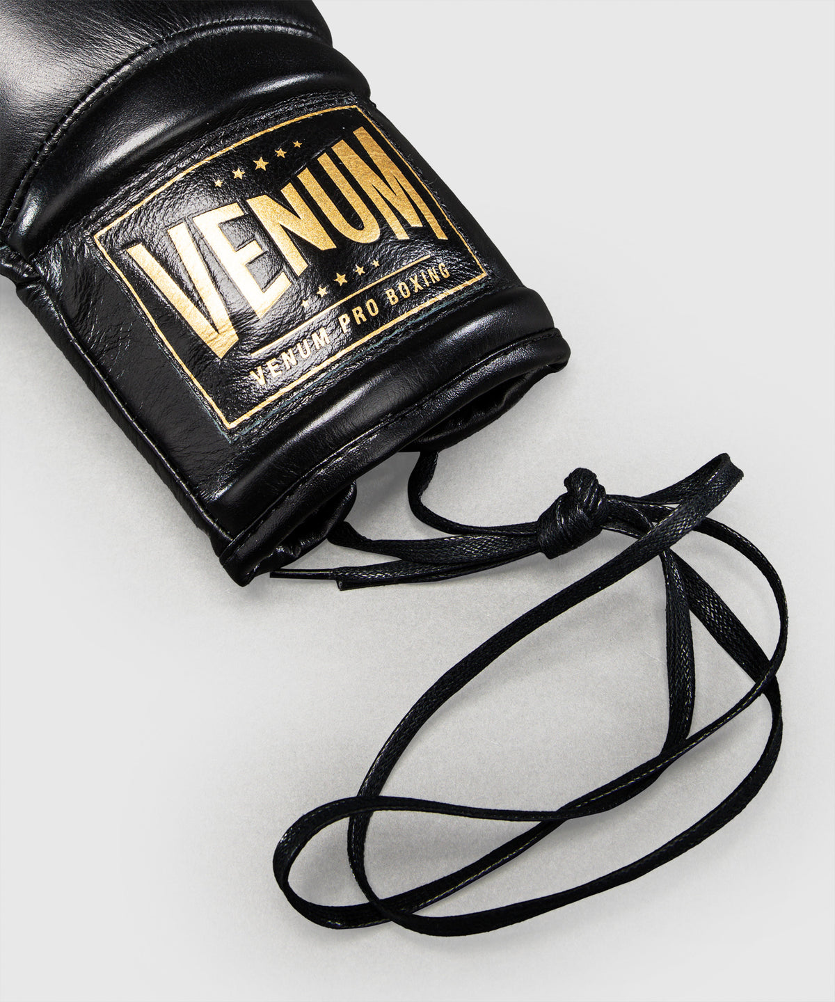 Venum Giant 2.0 Mike Tyson Pro Guantoni da boxe con lacci – Nero/Oro - Borsa inclusa