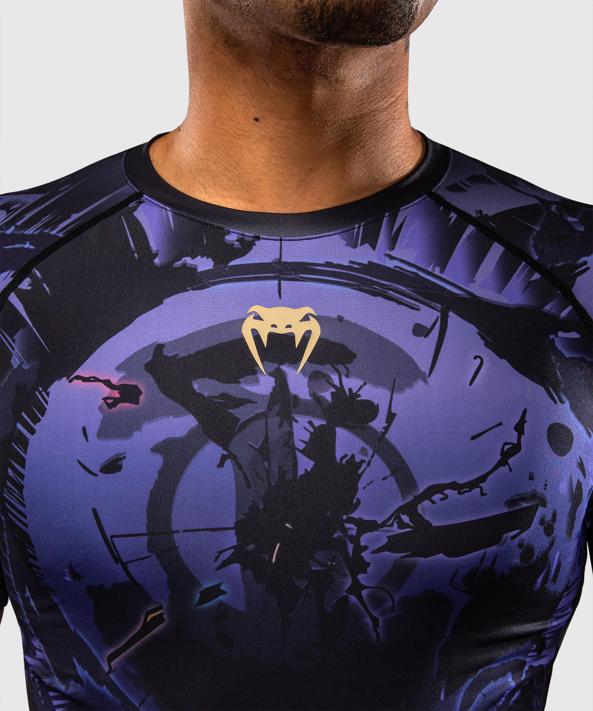 Jujutsu Kaisen x Venum Gojo Rashguard Manga Corta – Morado