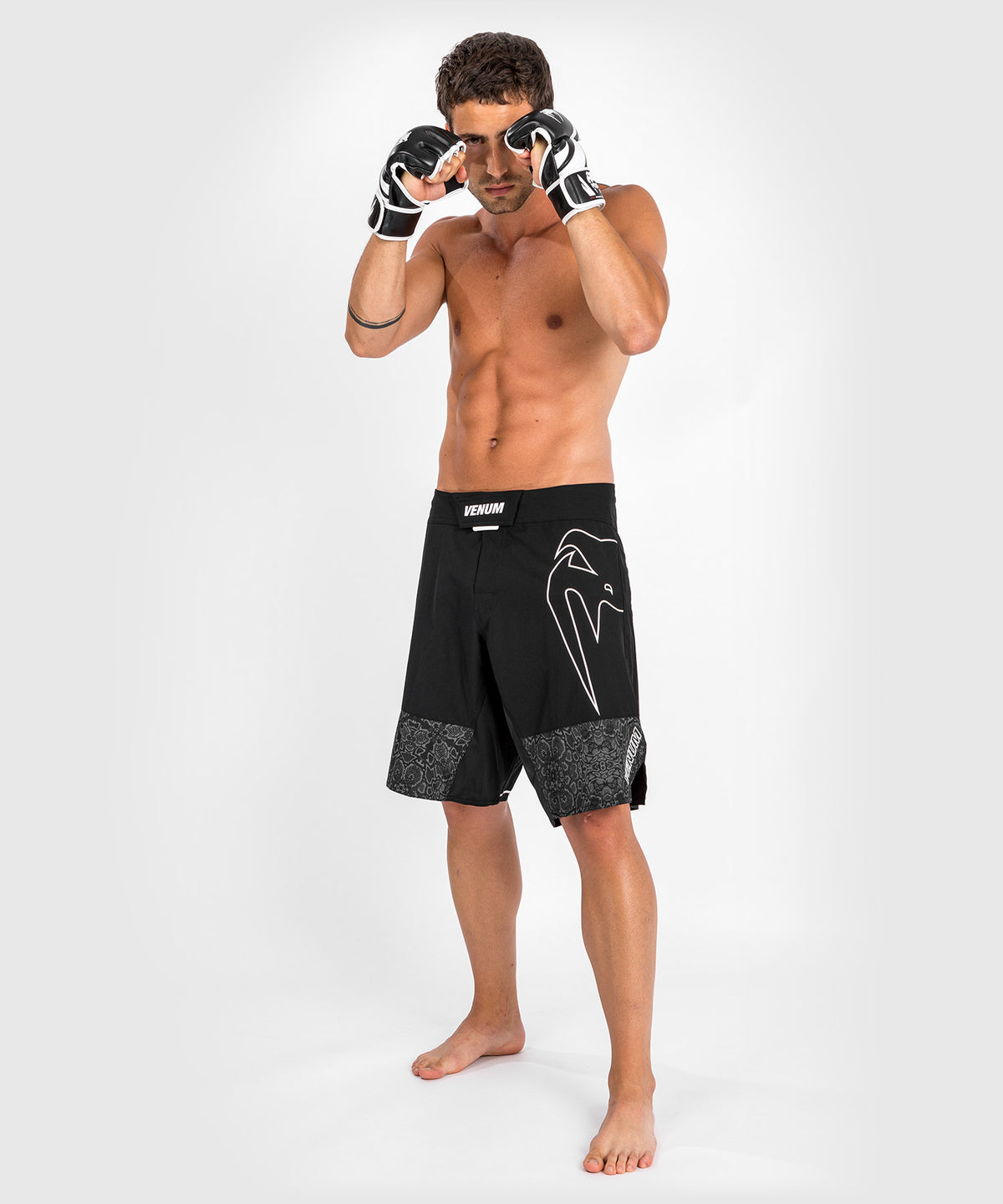 Pantaloncini da combattimento LIGHT 4.0 Venum - Nero/Bianco