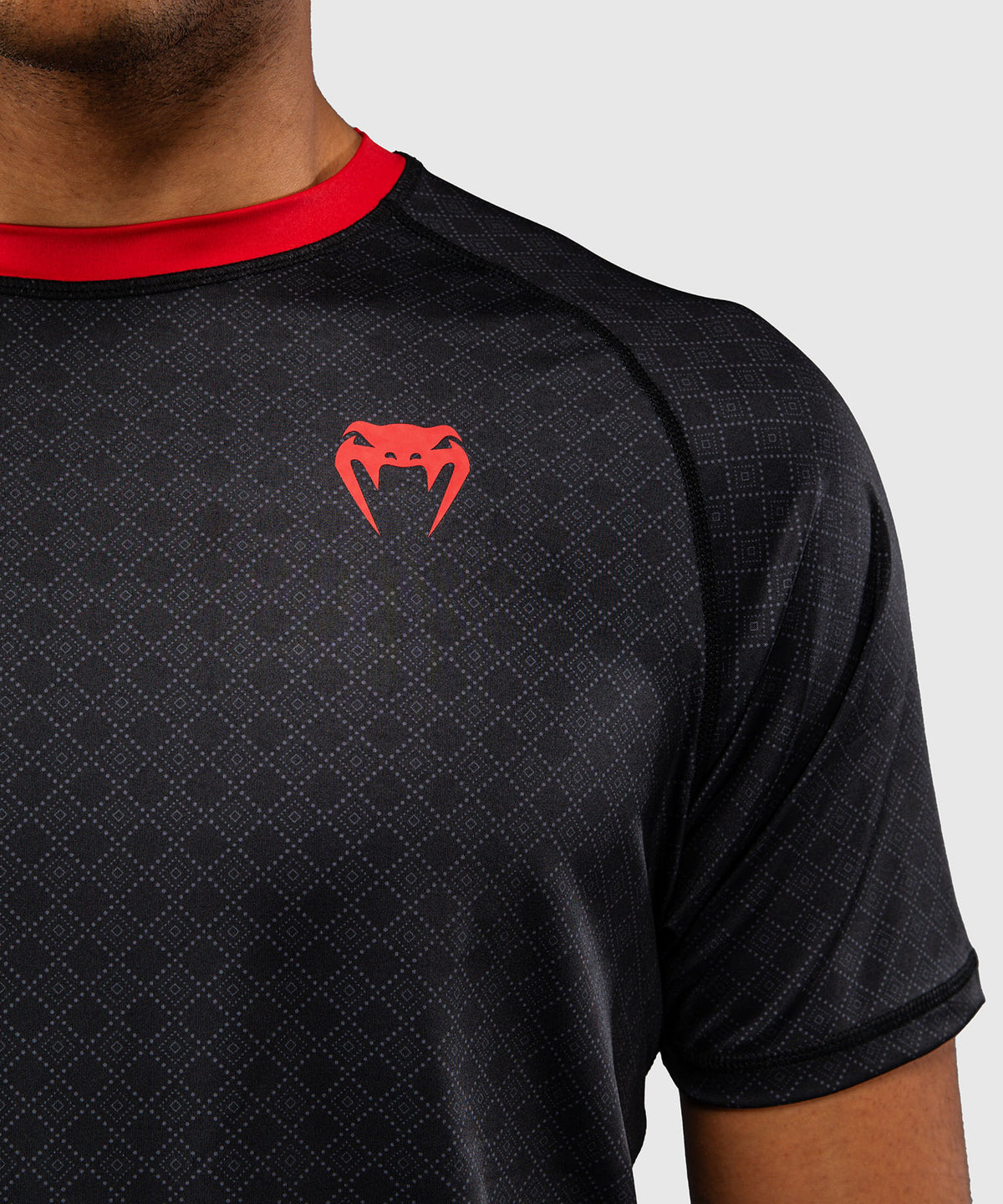 Venum x Roger Gracie Signature Dry-Tech-T‑Shirt - Schwarz/Rot