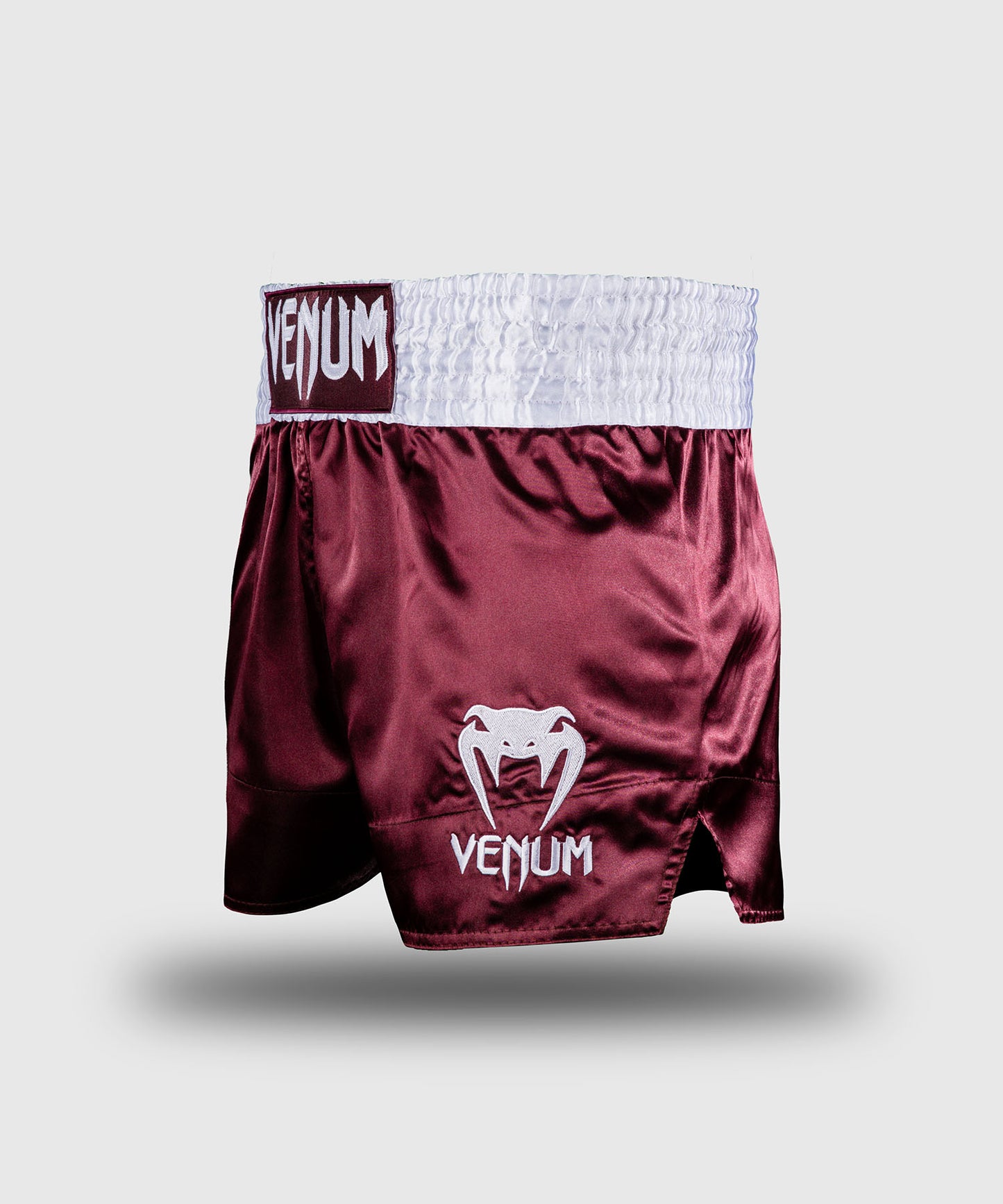 Venum Classic Muay-Thai-Shorts – Burgunder