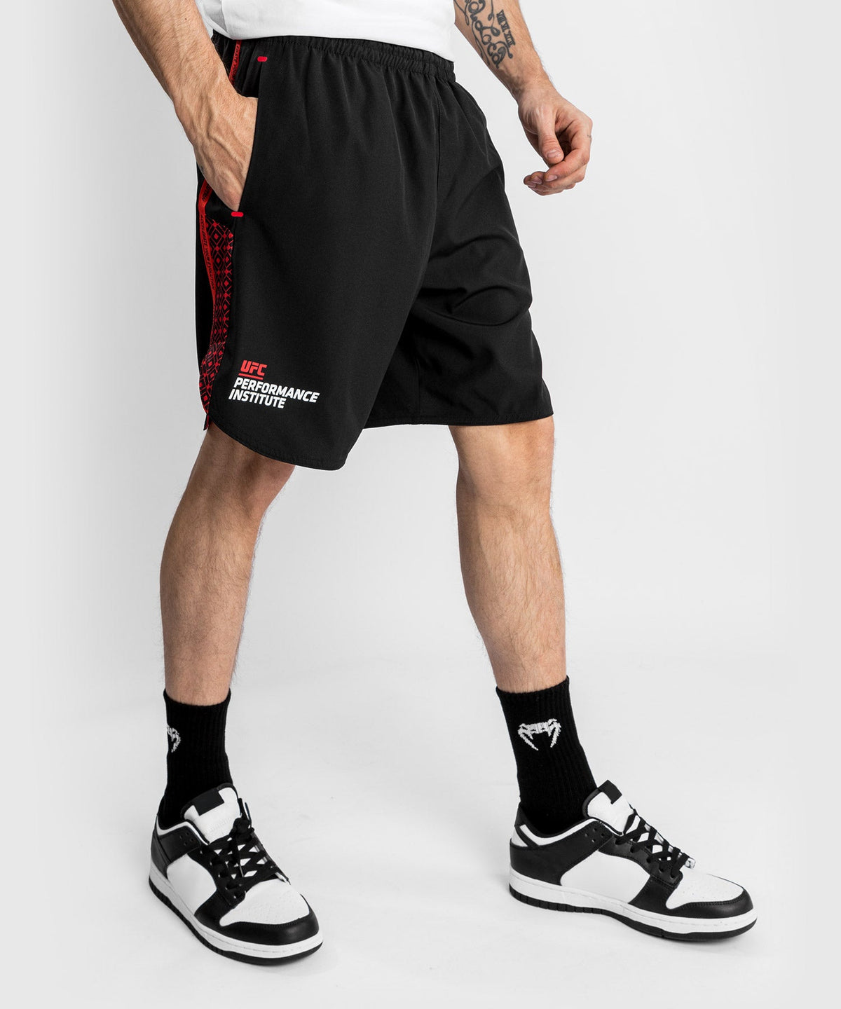 Venum Performance Institute UFC Training Shorts - Schwarz/Rot
