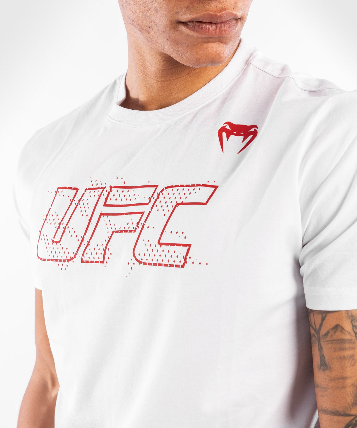 UFC Venum Authentic Fight Week Herren Kurzarm-Baumwoll-T-Shirt - Weiß