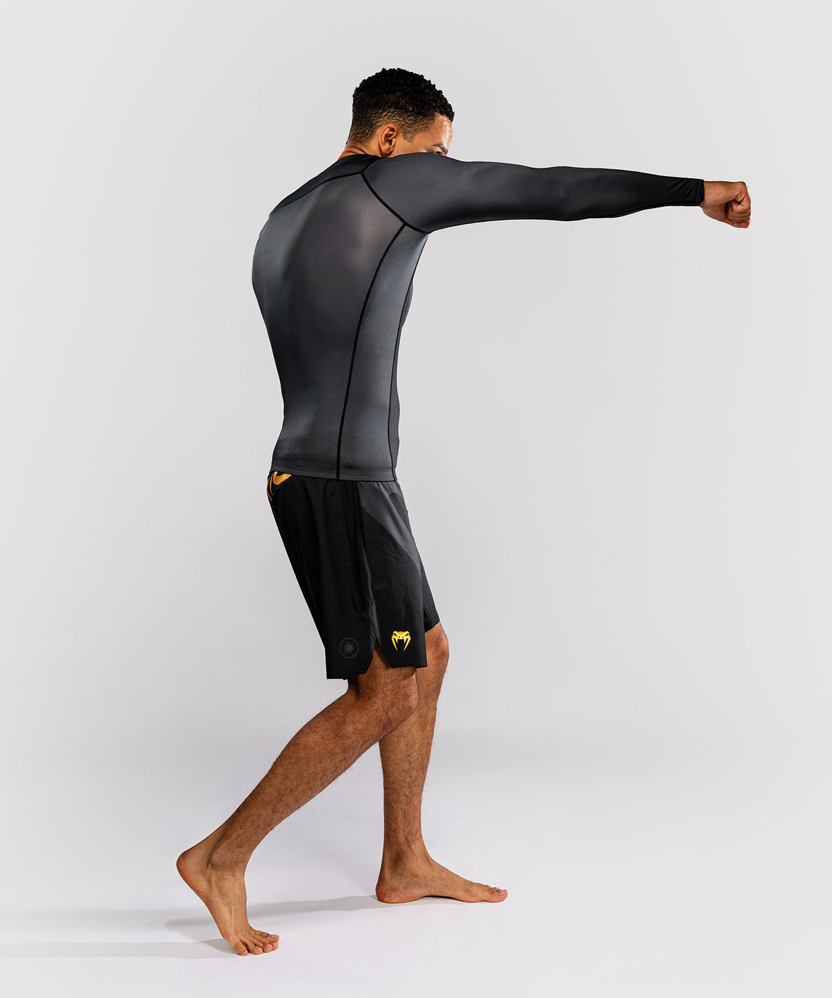 Venum Attack Rashguard de manga larga - Negro/Dorado