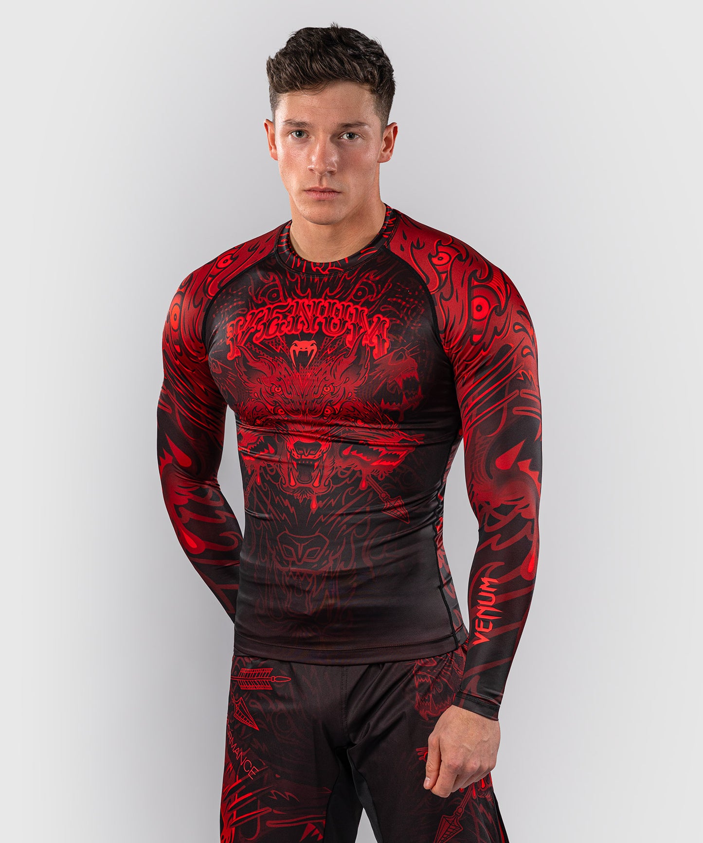 Venum Wolf Atak Langarm Rashguard – Schwarz/Rot