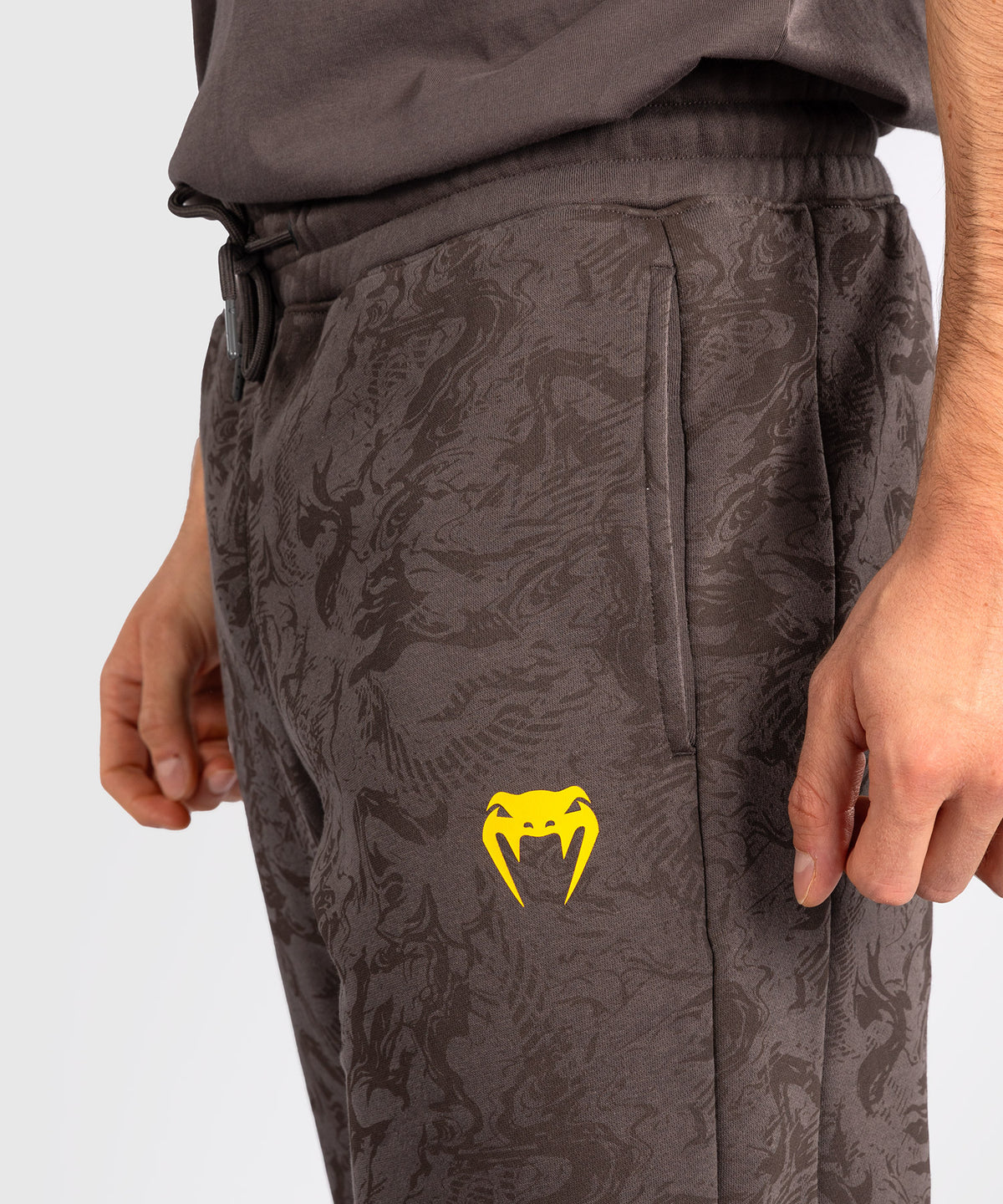 UFC Fusion by Venum Fight Week Pantalón de Algodón para Hombre - Marrón tierra