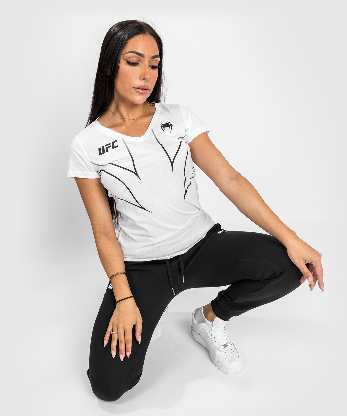 UFC Venum Fight Night 2.0 Replica Frauen-T-Shirt - weiß