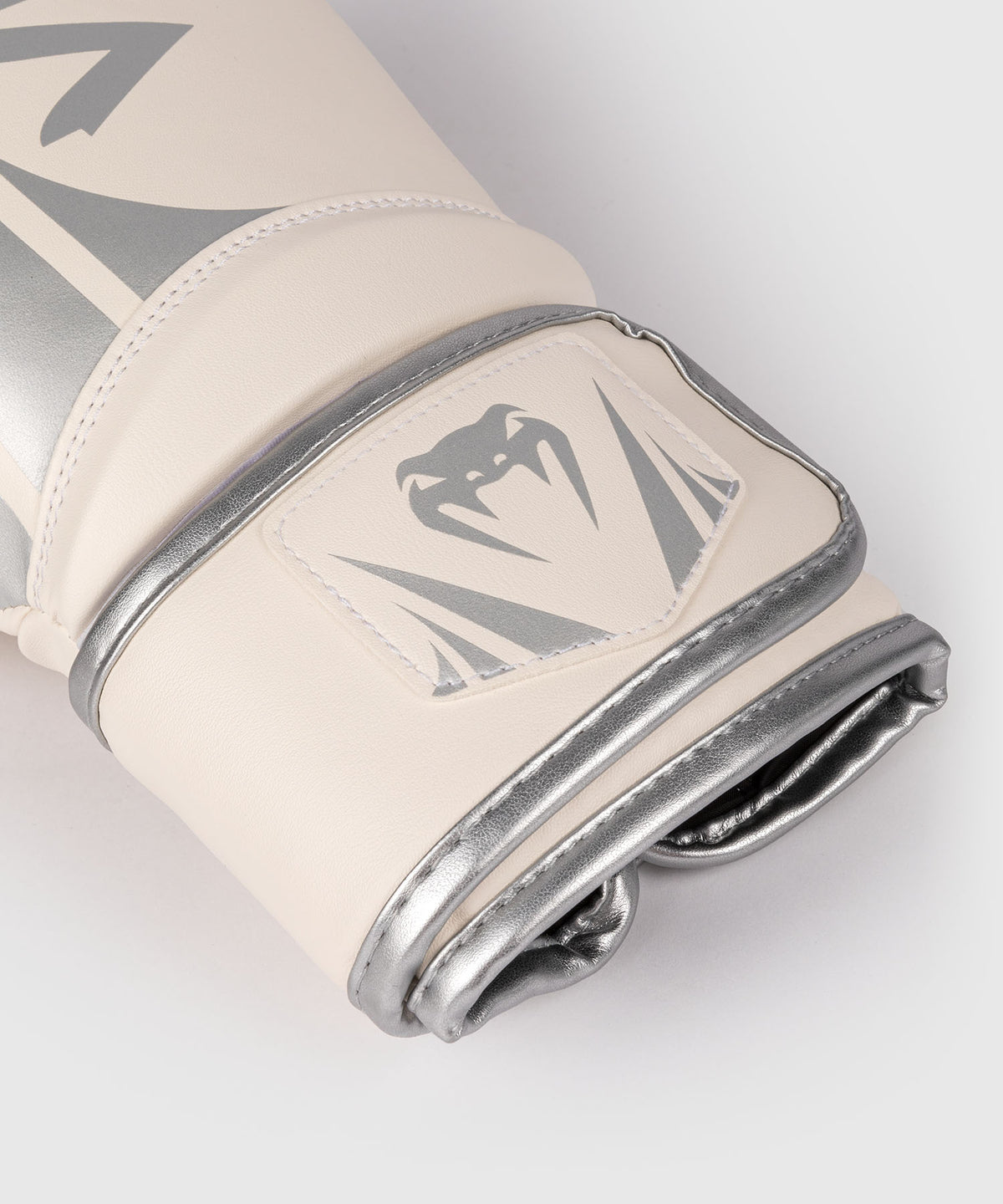 Gants de Boxe Venum Challenger 2.5 – Blanc/Argent
