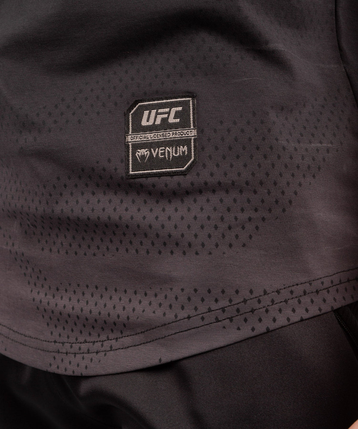 UFC Venum Authentic Fight Week Herren Kurzarm-Baumwoll-T-Shirt - Schwarz