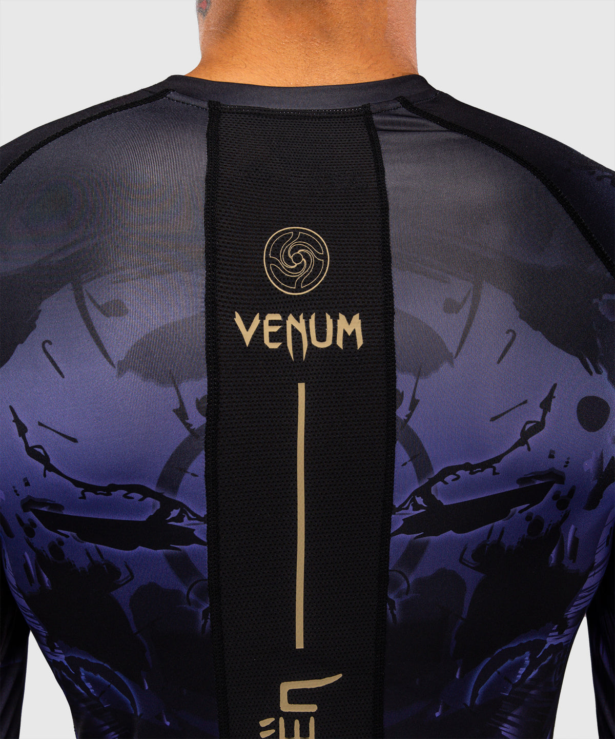 Jujutsu Kaisen x Venum Gojo Rashguard a Maniche Lunghe – Viola