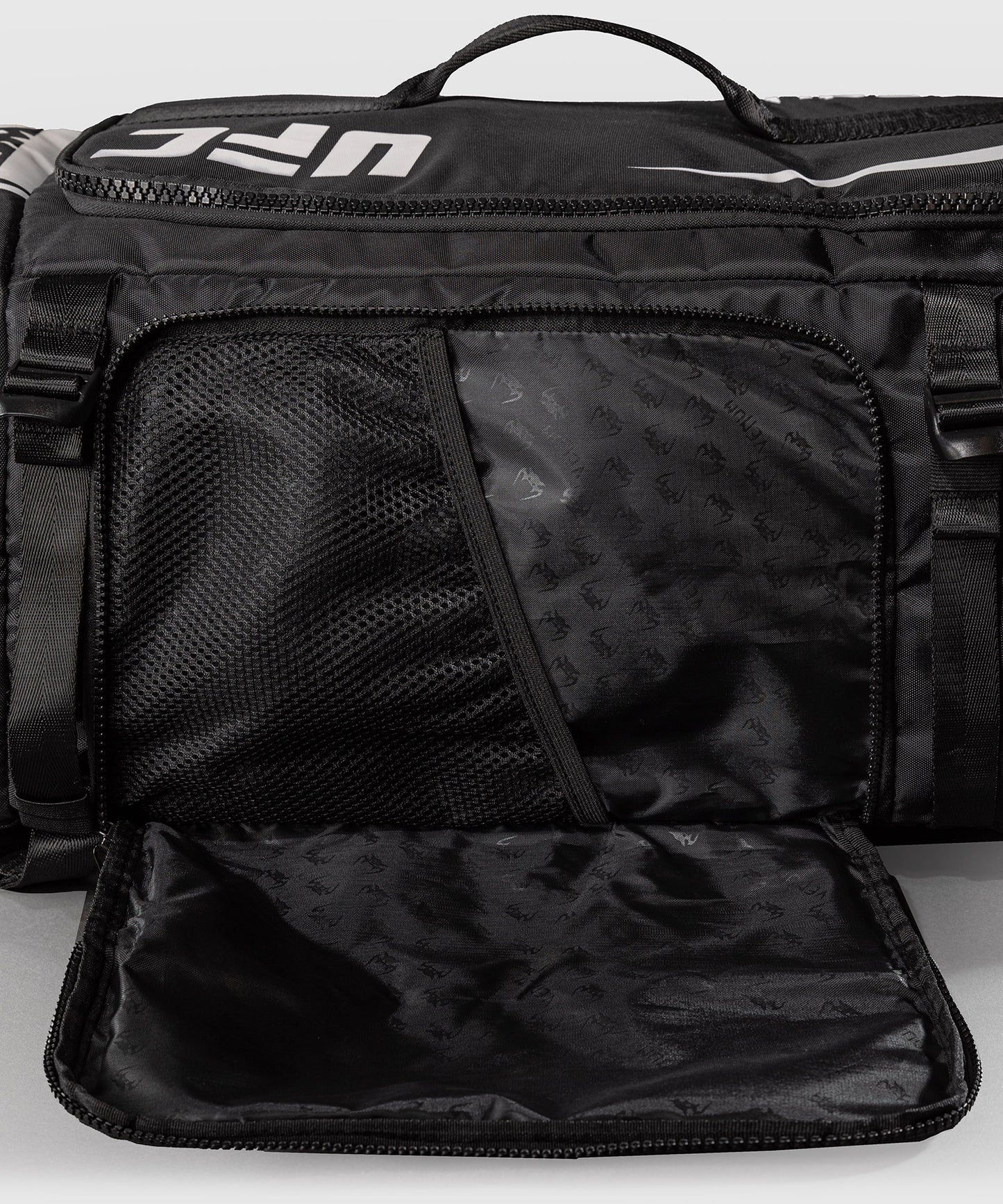 UFC Unity by Venum Authentic Fight Week Borsa per Attrezzatura – Nero/Bianco