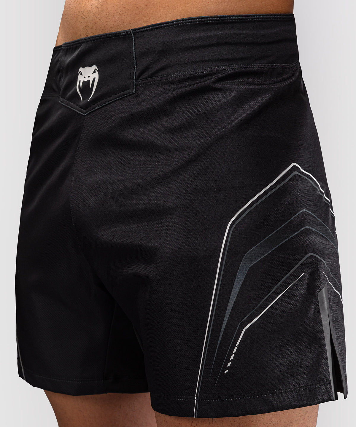 Venum Streamline Short de Combate – Negro/Blanco