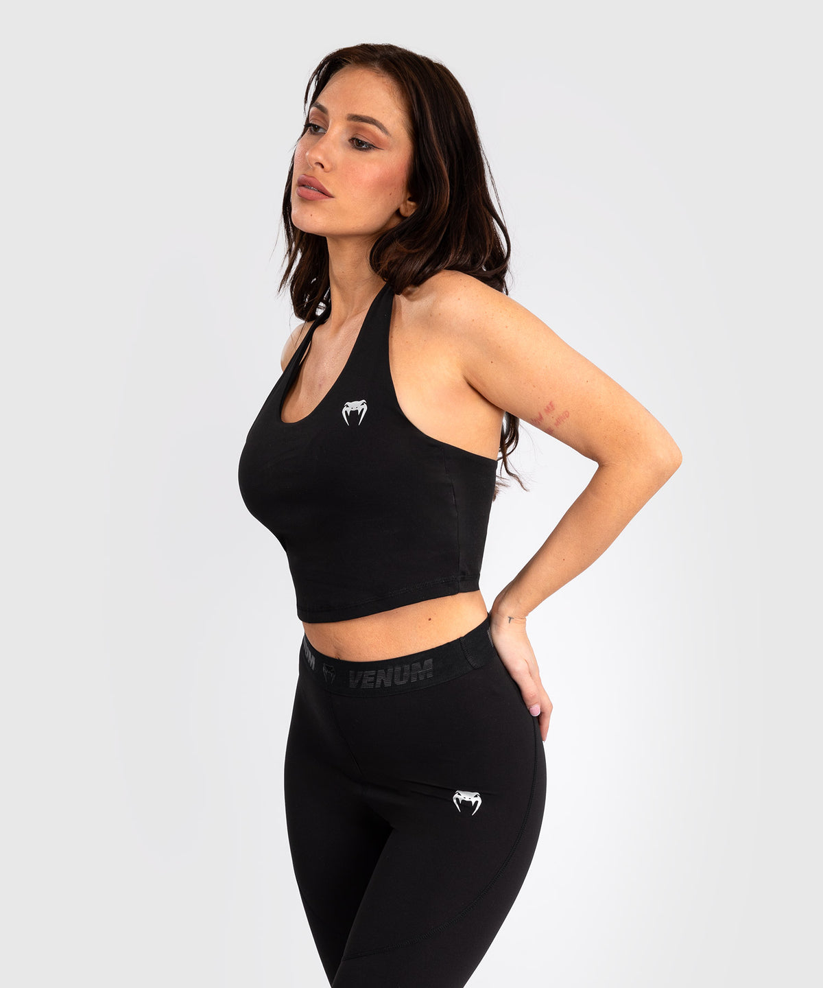 Venum Elevate Sujetador deportivo largo para mujer - Negro