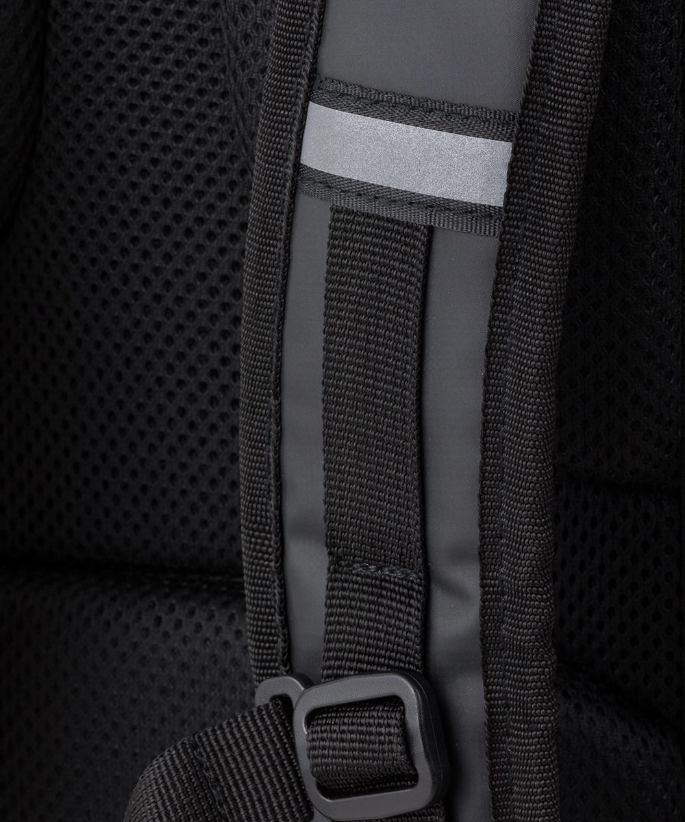 Manto New York Reflective Rucksack - Schwarz
