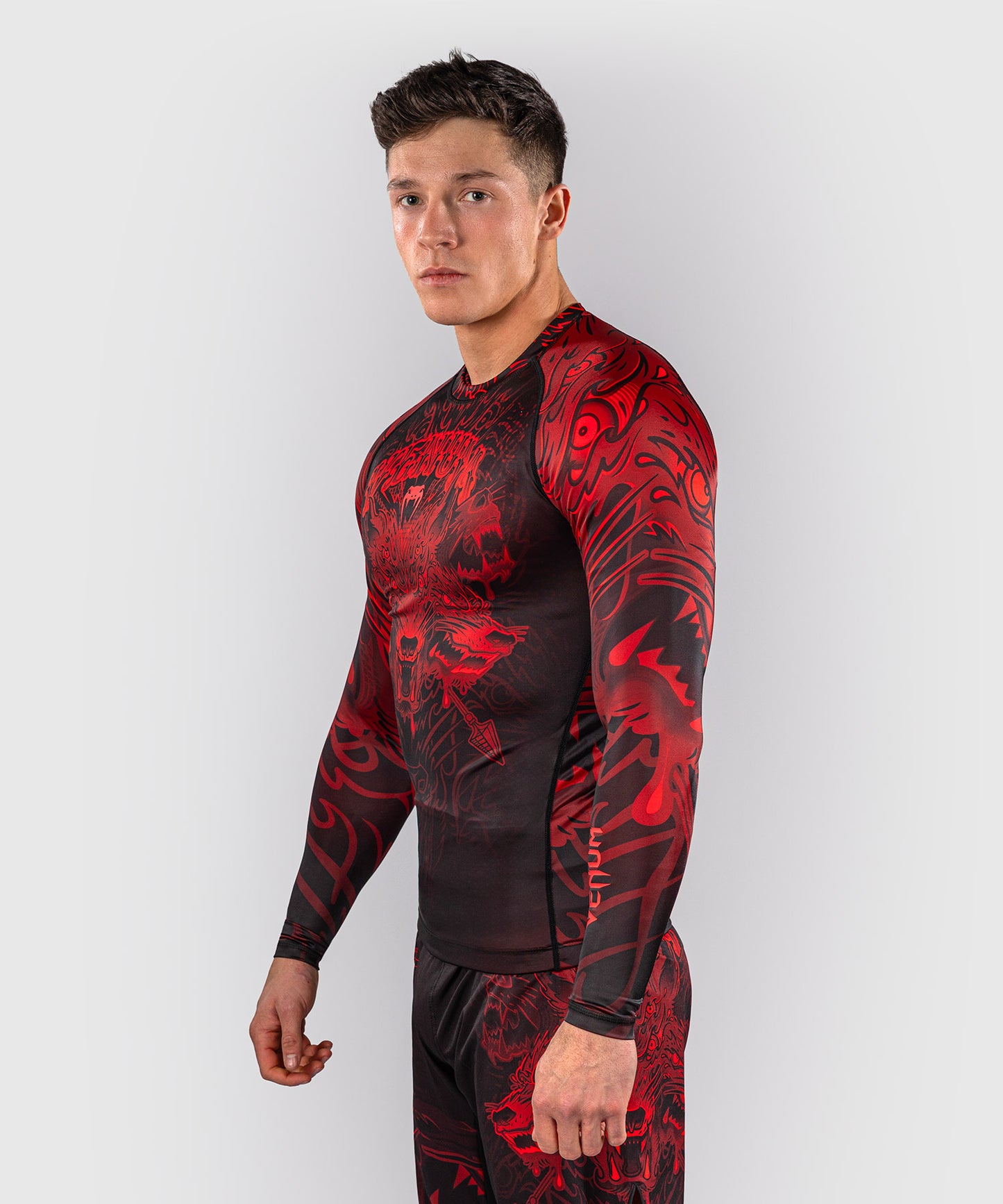 Venum Wolf Atak Langarm Rashguard – Schwarz/Rot