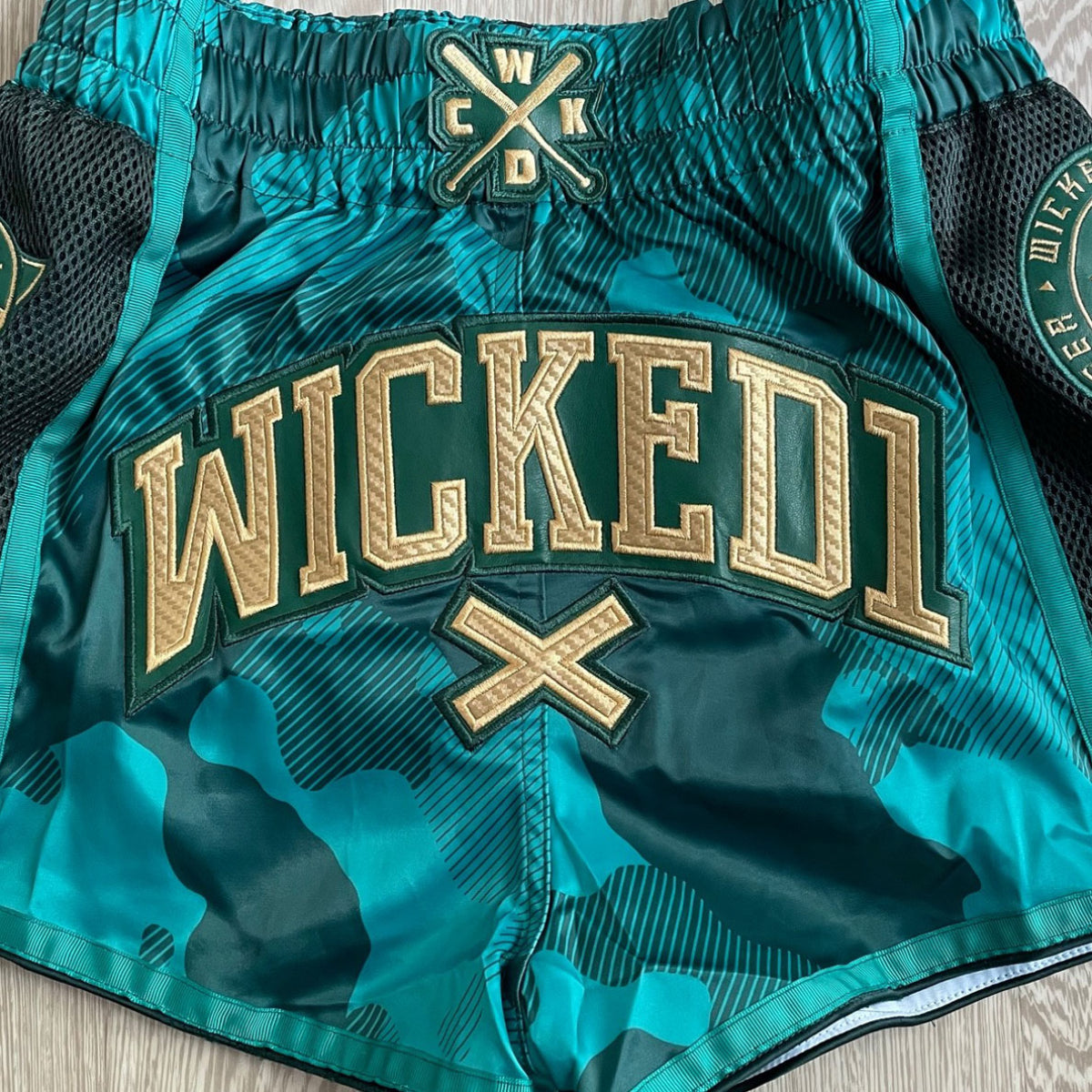 Wicked One SWIFT Pantalones de Muay Thai - Verde