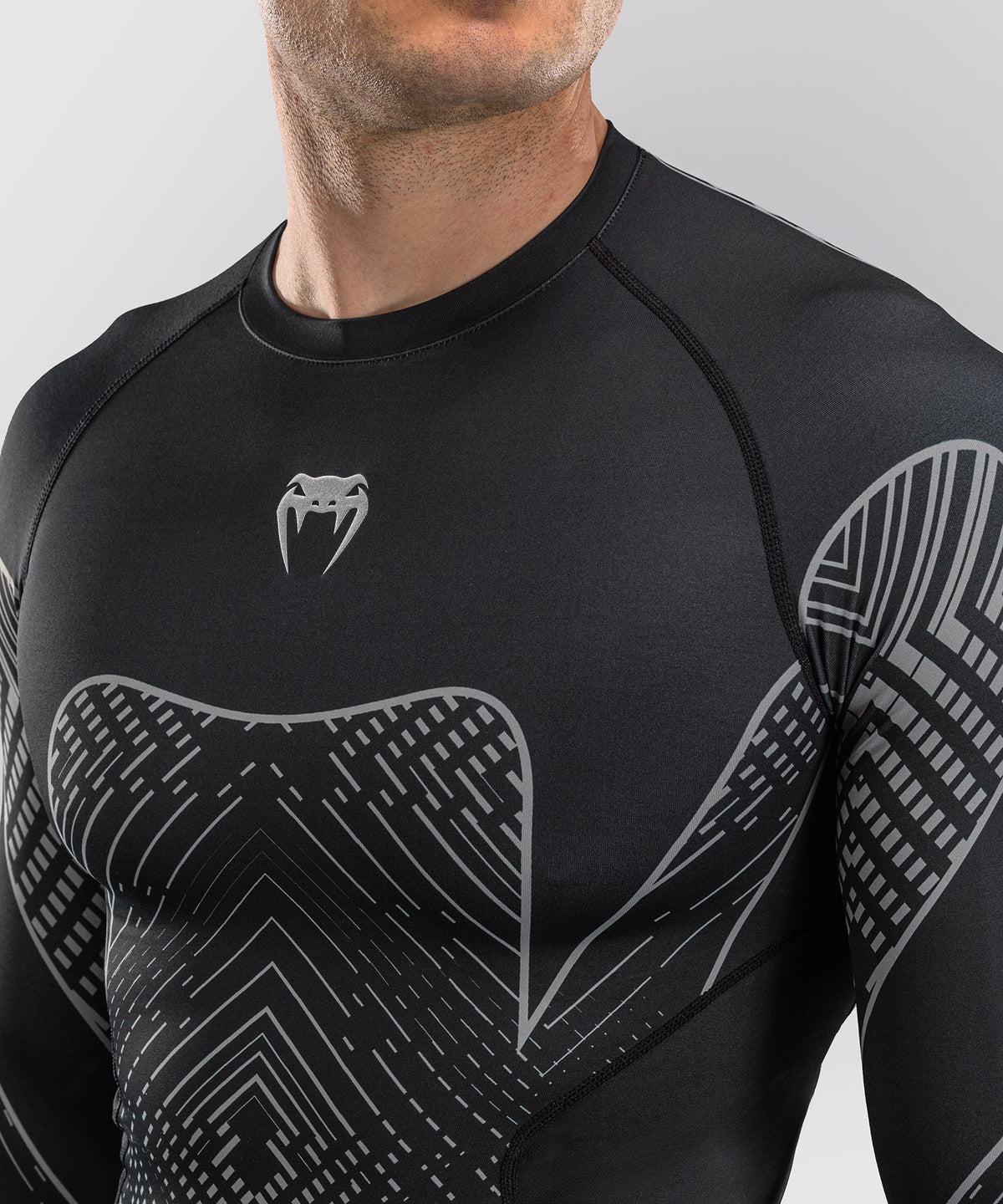 Venum Midnight Fury Rashguard a Maniche Lunghe – Nero/Grigio/Argento
