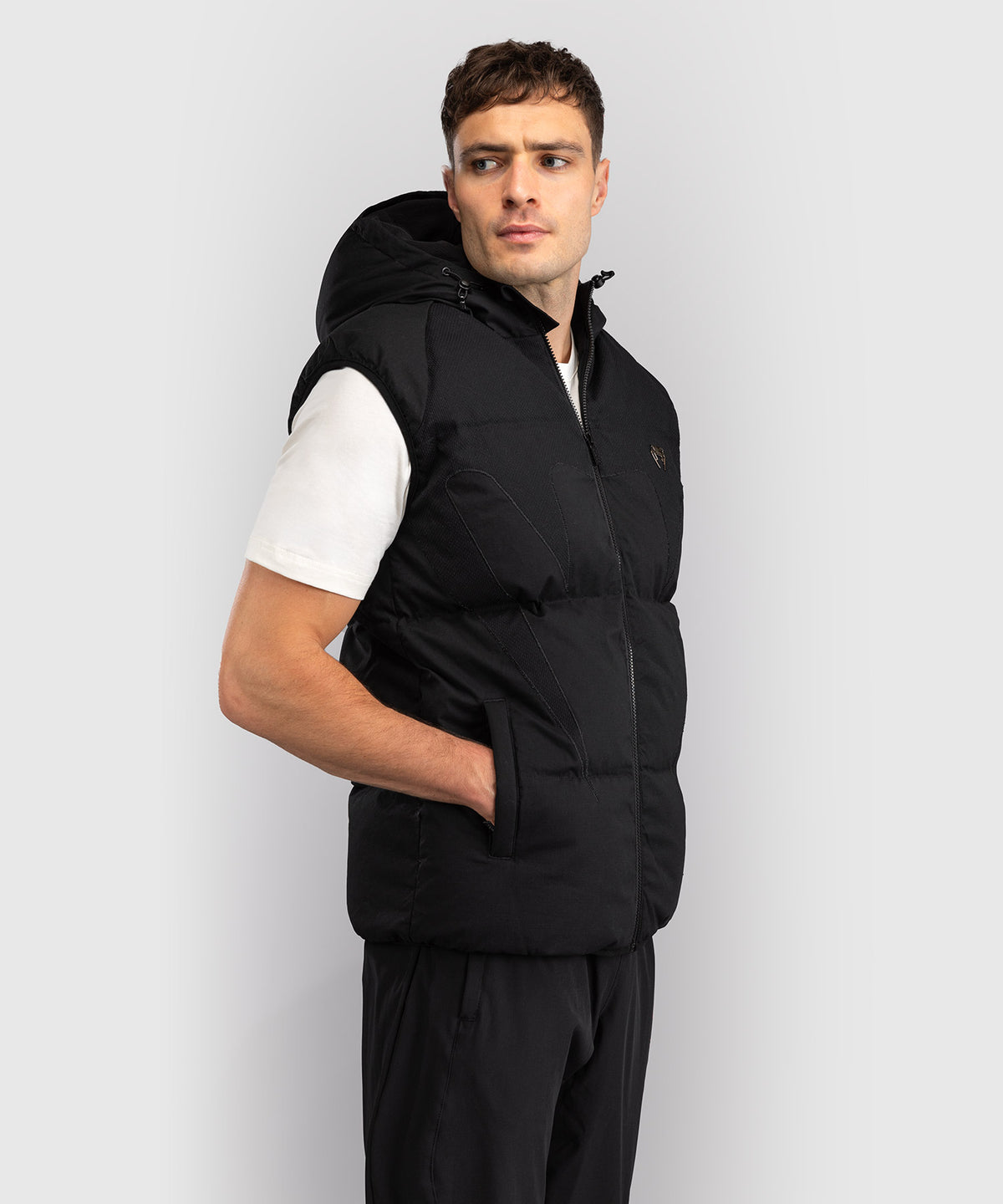 Venum Attack Urban Gi Daunenweste – Schwarz