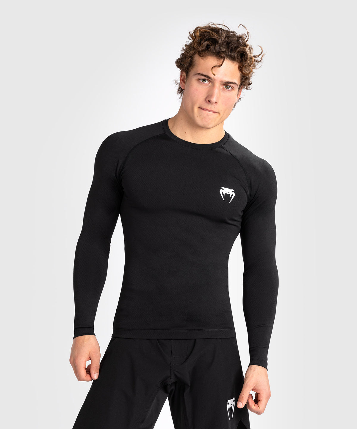 Venum Contender Lycra de manga larga para hombre - Negra/Blanca