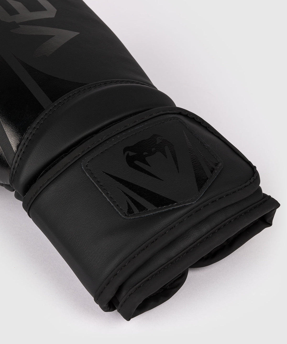 Venum Challenger 2.5 Guantoni da Boxe – Nero/Nero