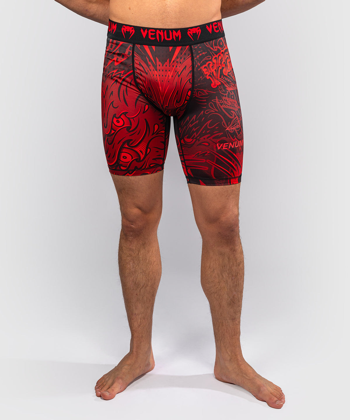 Venum Wolf Atak Short de Compresión – Negro/Rojo