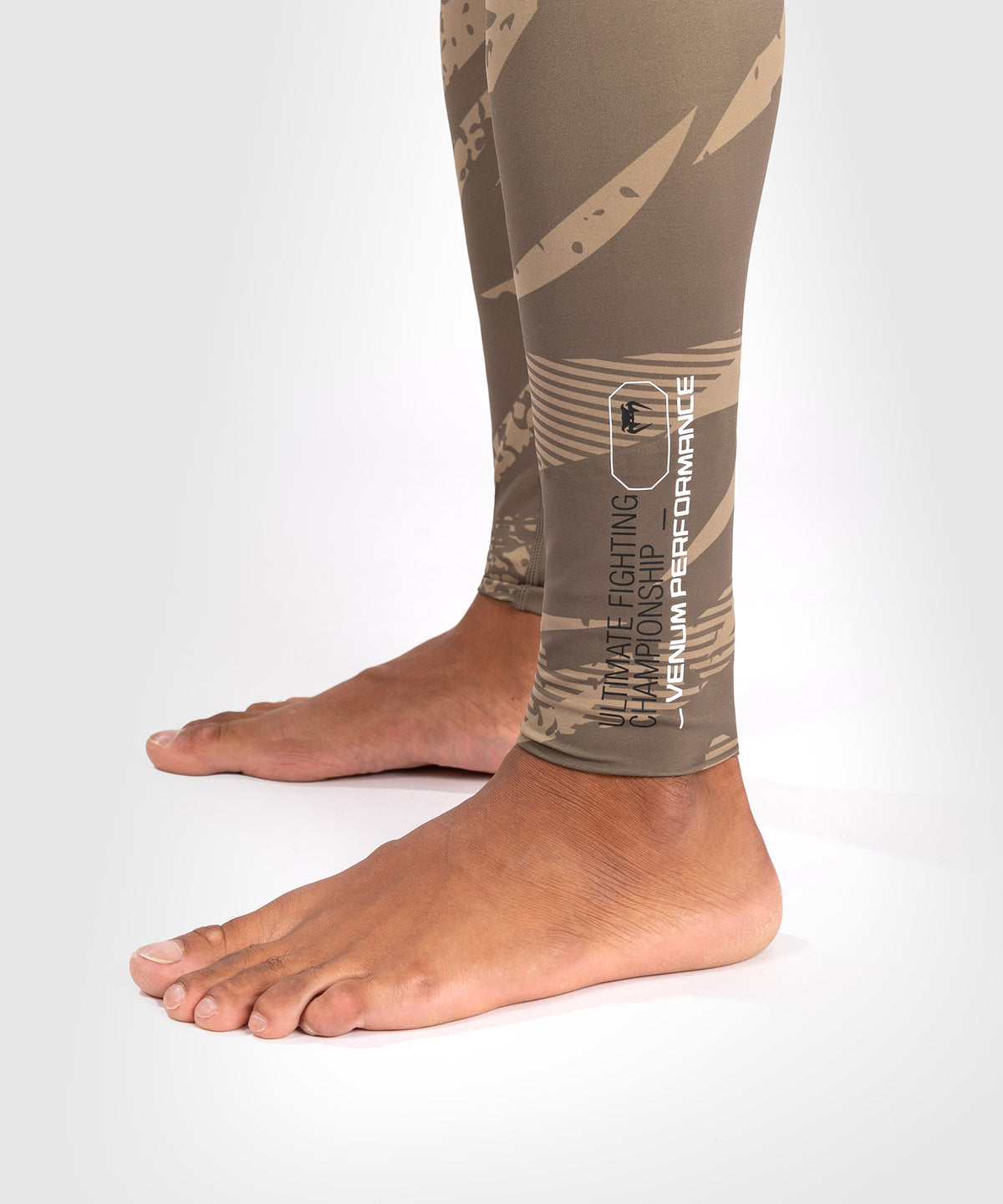 UFC Adrenaline by Venum Fight Week performance Pantaloni A Compressione - Desert Camo