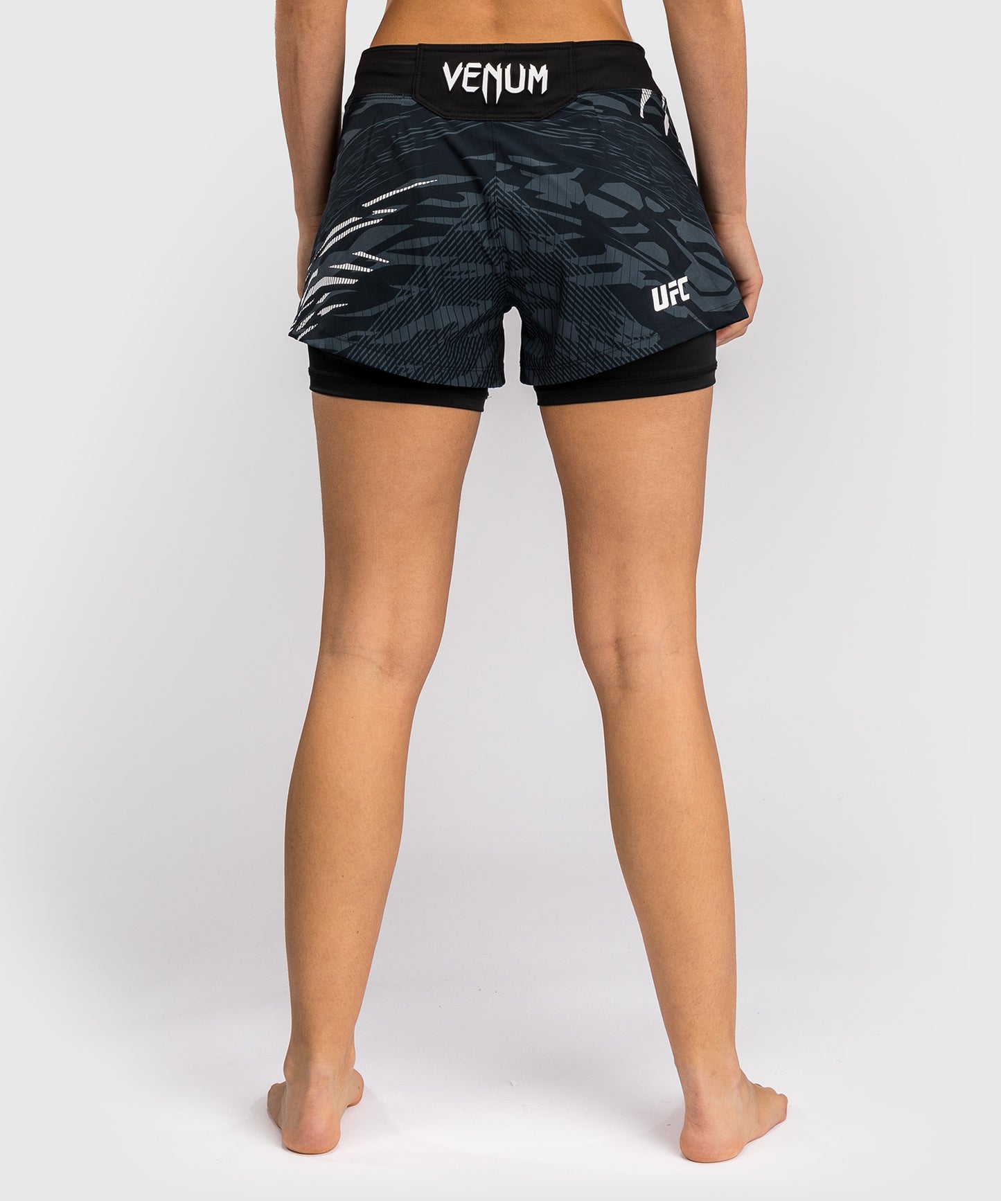 UFC Fusion by Venum Authentic Fight Night Damen Fight Short - Schwarz