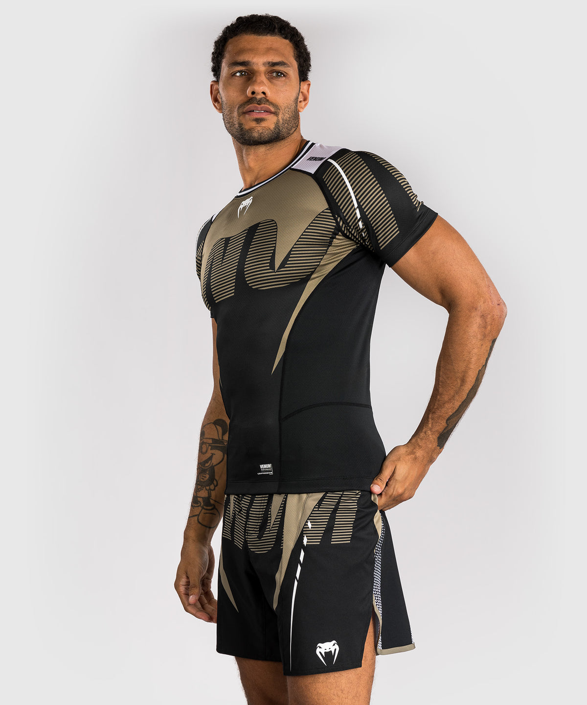Rashguard Manches Courtes Venum Adrenaline – Noir/Sable