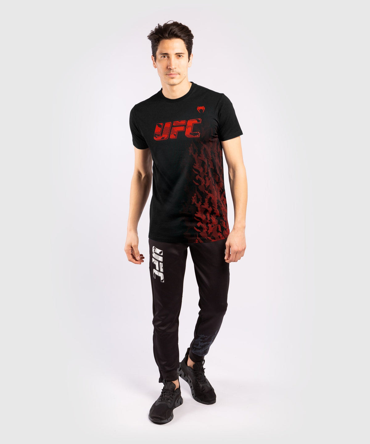 UFC Venum Authentic Fight Week Herren Kurzarm-Baumwoll-T-Shirt - Schwarz