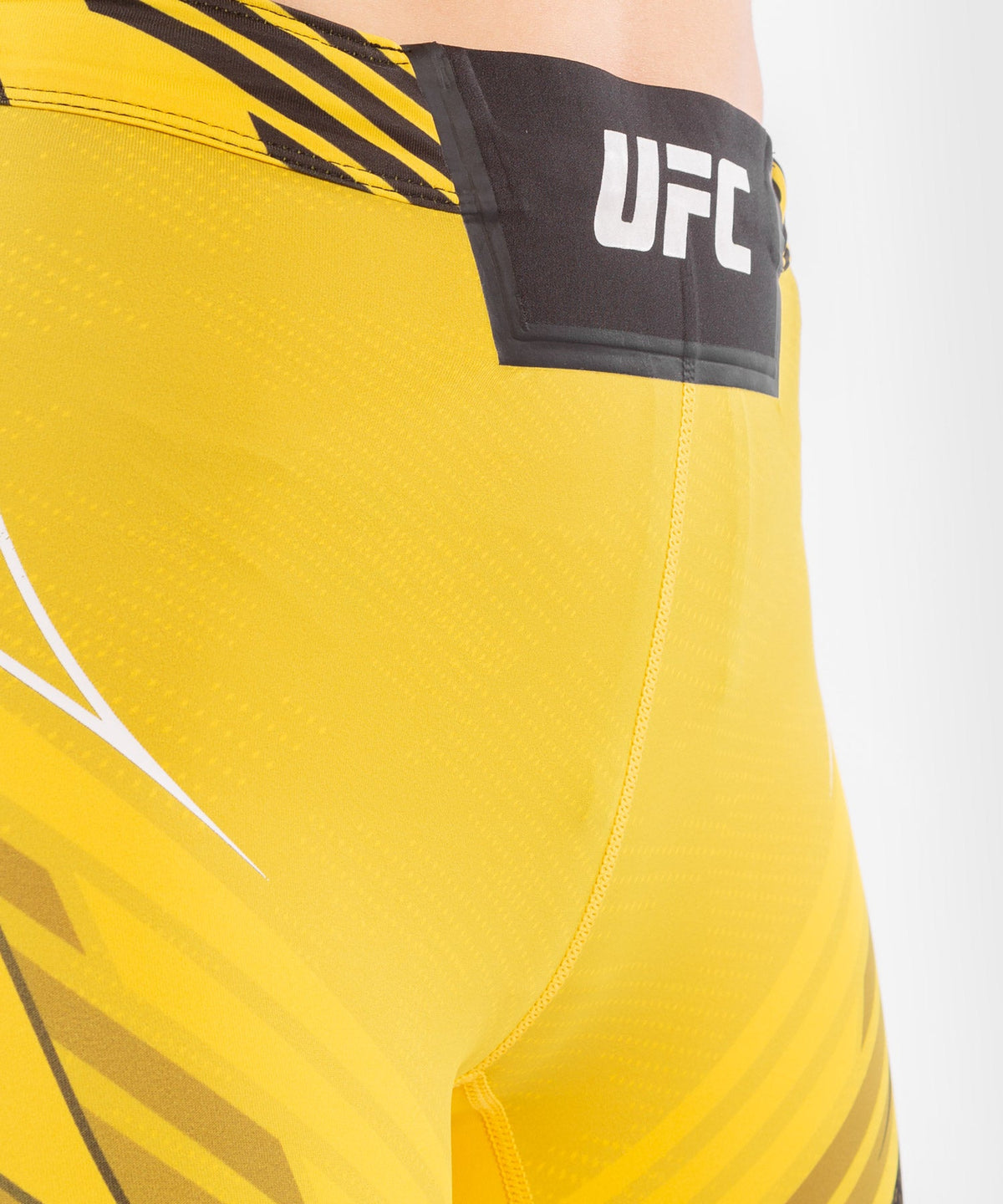 Kompressionsshorts für Frauen UFC Venum Authentic Fight Night - Lang geschnitten - Gelb