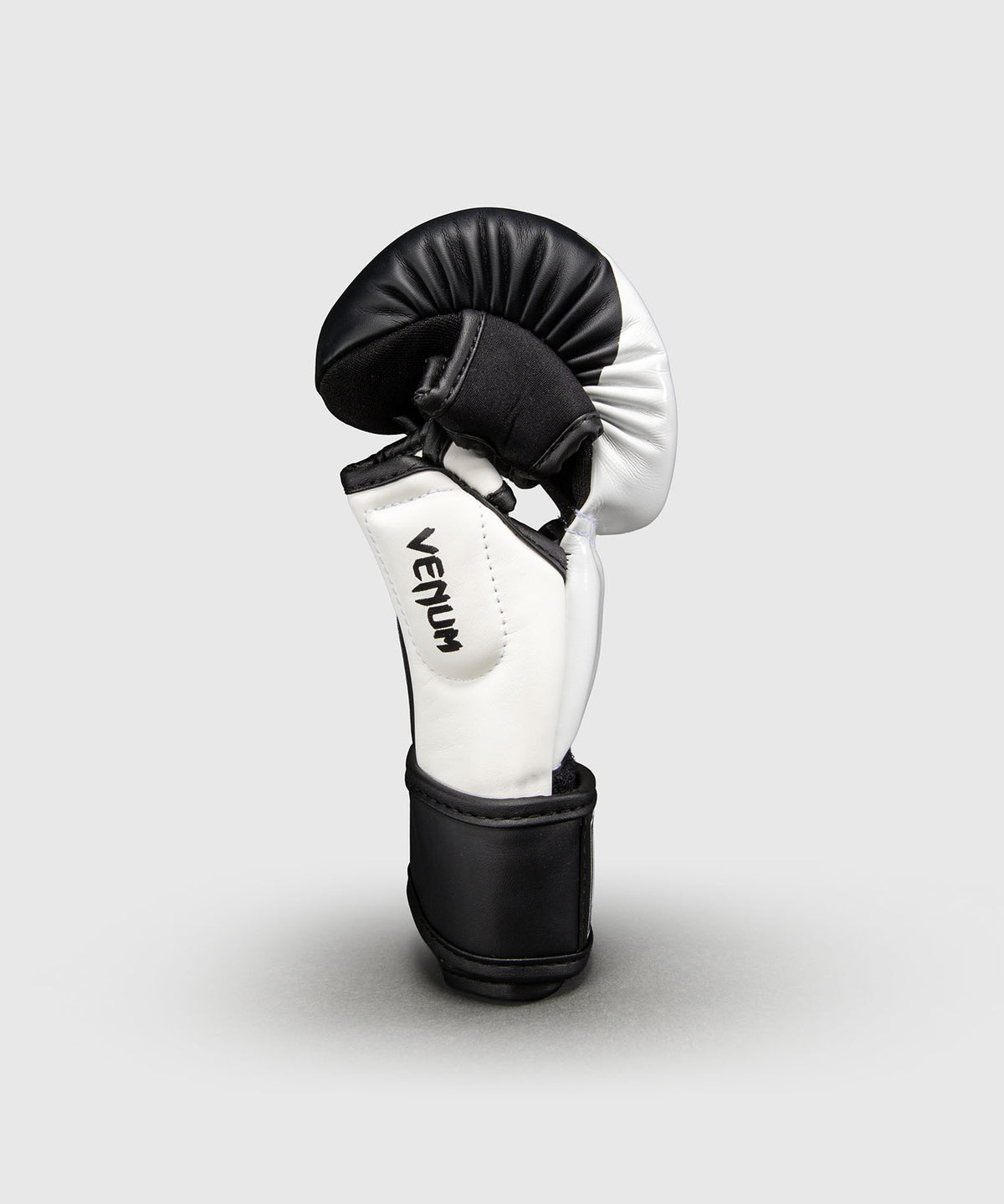 Venum Attack 2.0 Guanti da Sparring – Nero/Bianco