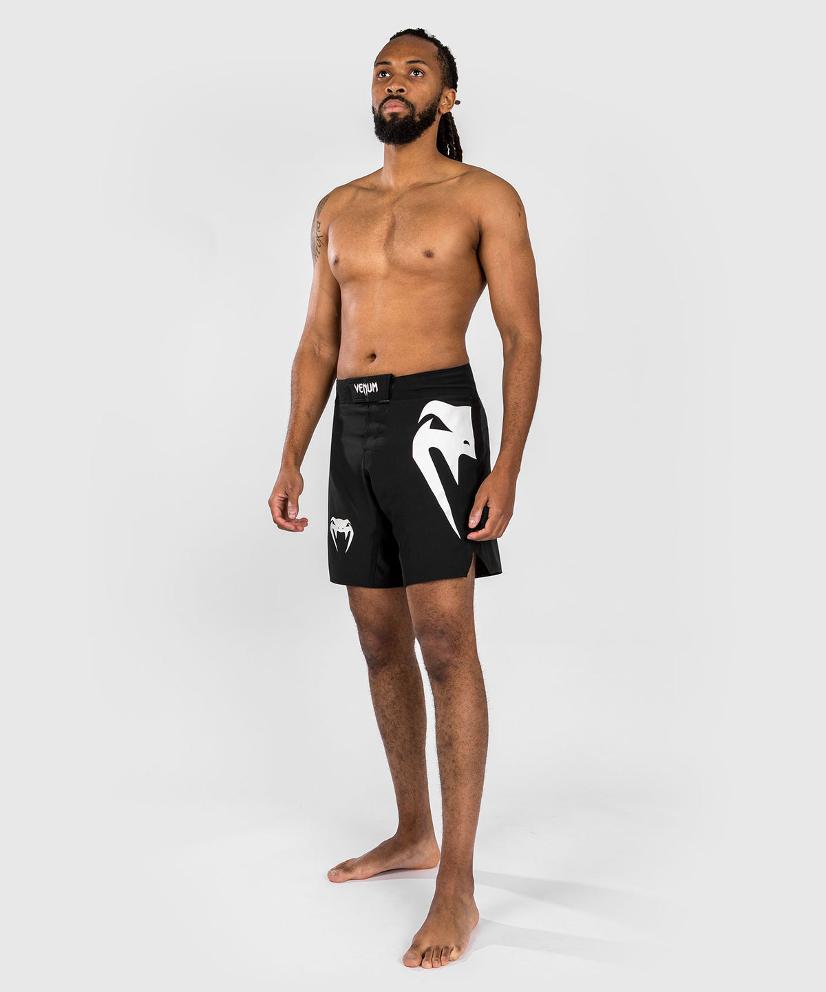 Venum Light 5.0 Pantaloncini da combattimento - Nero/Bianco