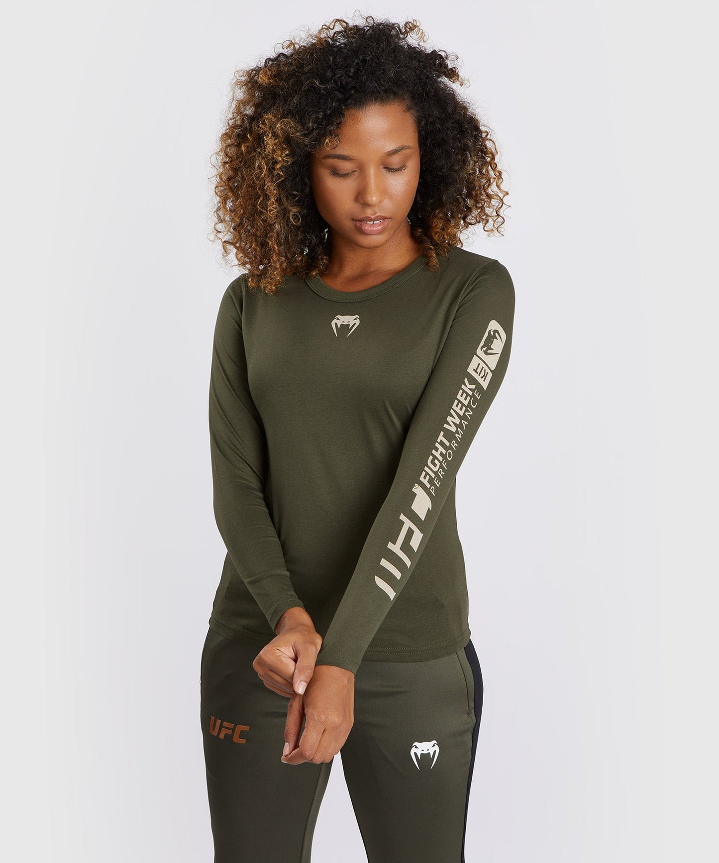 UFC Adrenaline by Venum Fight Week Langarmshirt aus Baumwolle für Frauen - Khaki/Bronze