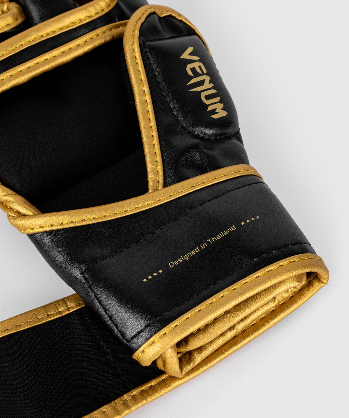 Venum Challenger 2.0 Guantoni da MMA - Nero/Oro